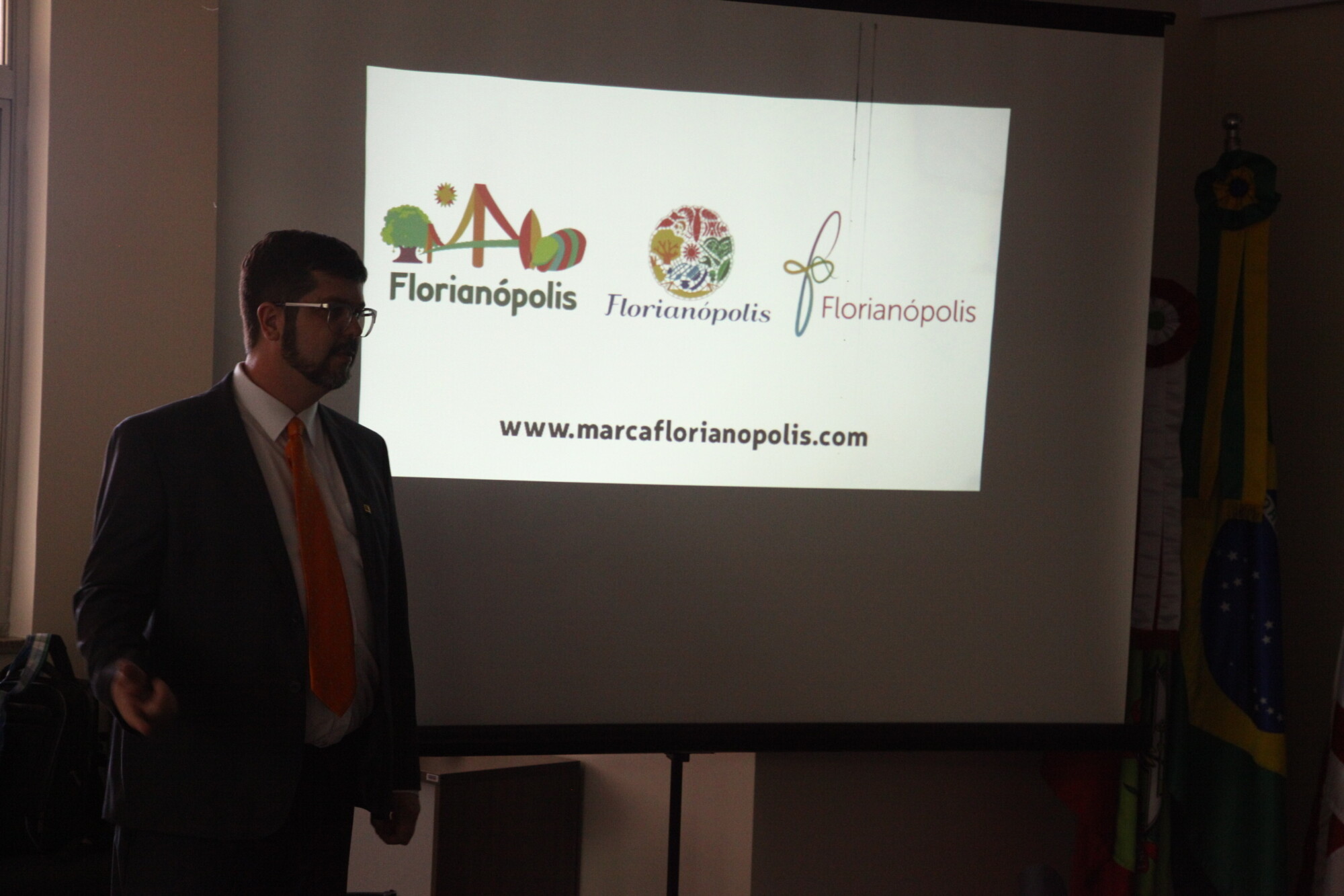 Apresentadas três opções para marca turística de Florianópolis