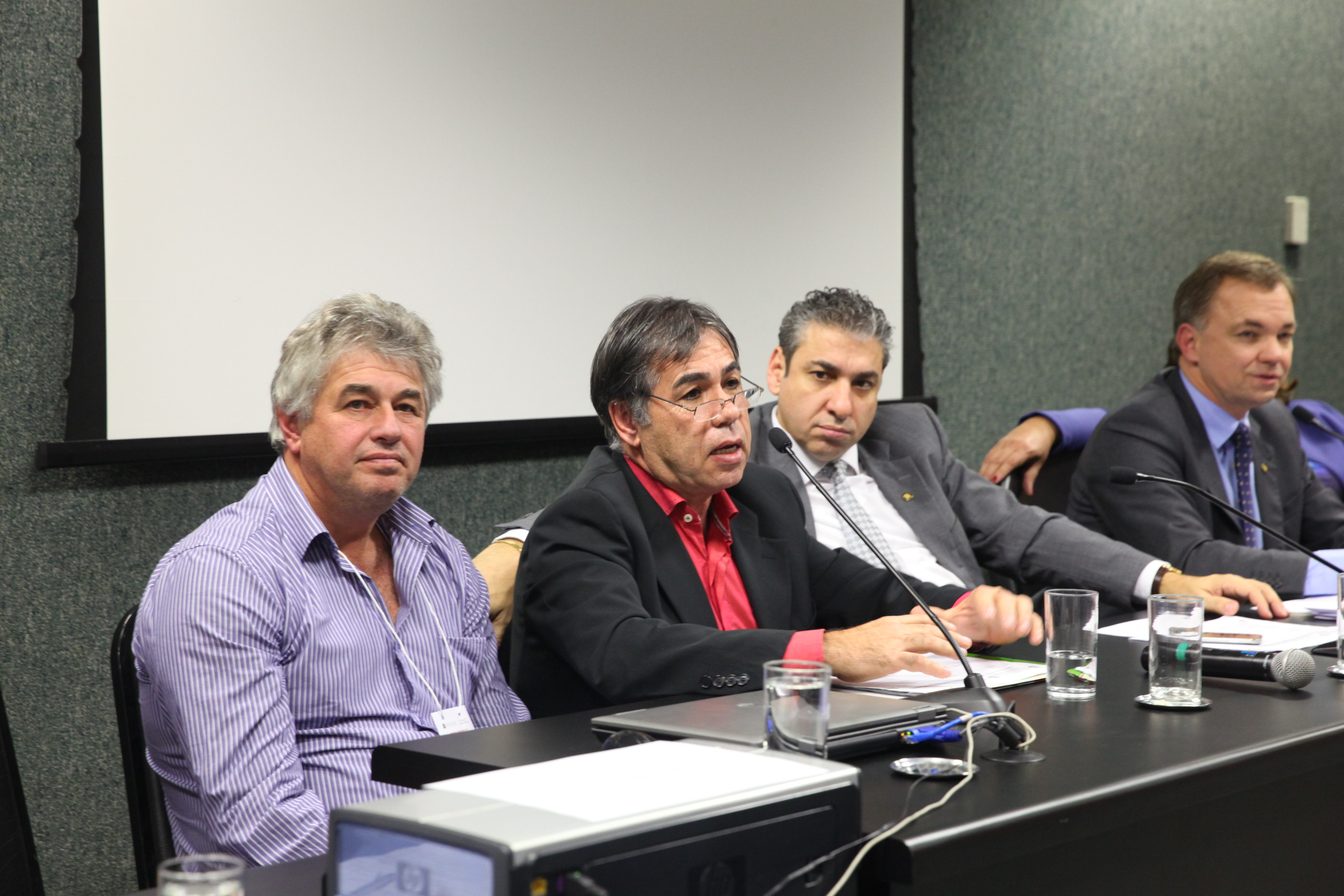 Audiência Pública do Orçamento Estadual Regionalizado do Plano Plurianual 2016-2019 e Lei Orçamentária Anual - LOA 2016 - Florianópolis. Humberto Gesser/Agência AL