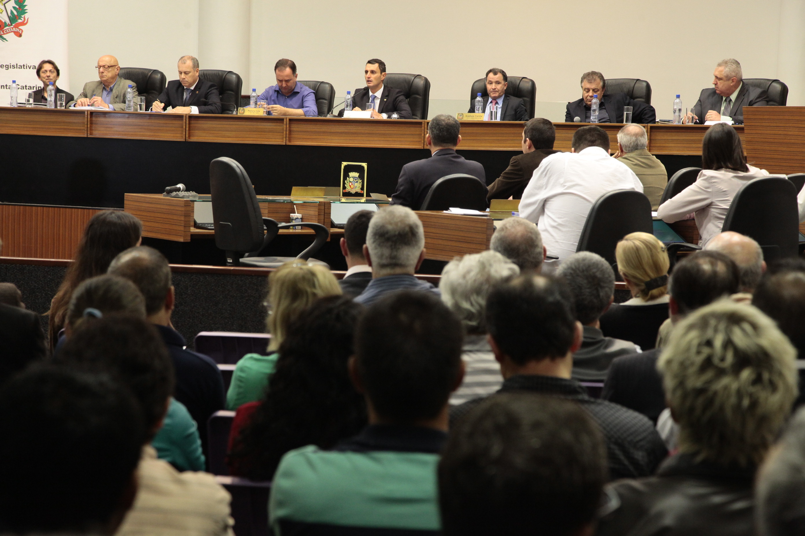 Audiência Pública para debater a Demarcação dos terrenos de Marinha - Joinville. Foto: Miriam Zomer/Agência AL
