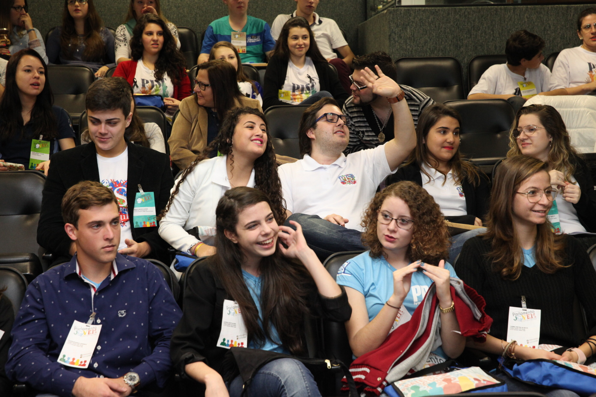 Estudantes iniciam atividades no programa Parlamento Jovem