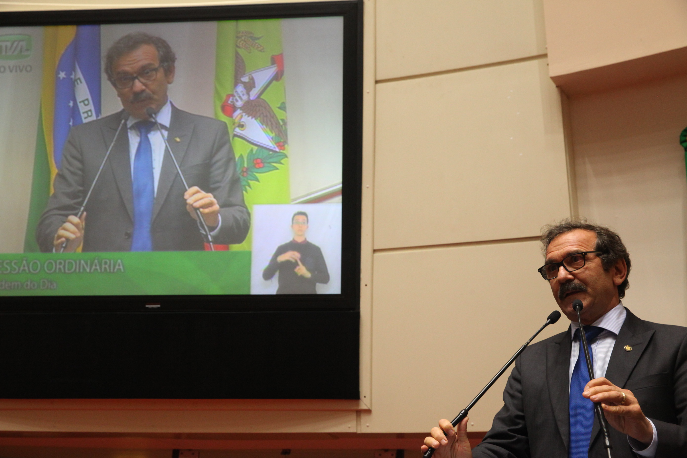 Sessão Ordinária - Plenário Osni Régis. Deputado Serafim Venzon (PSDB) Foto: Eduardo Guedes de Oliveira / Agência AL