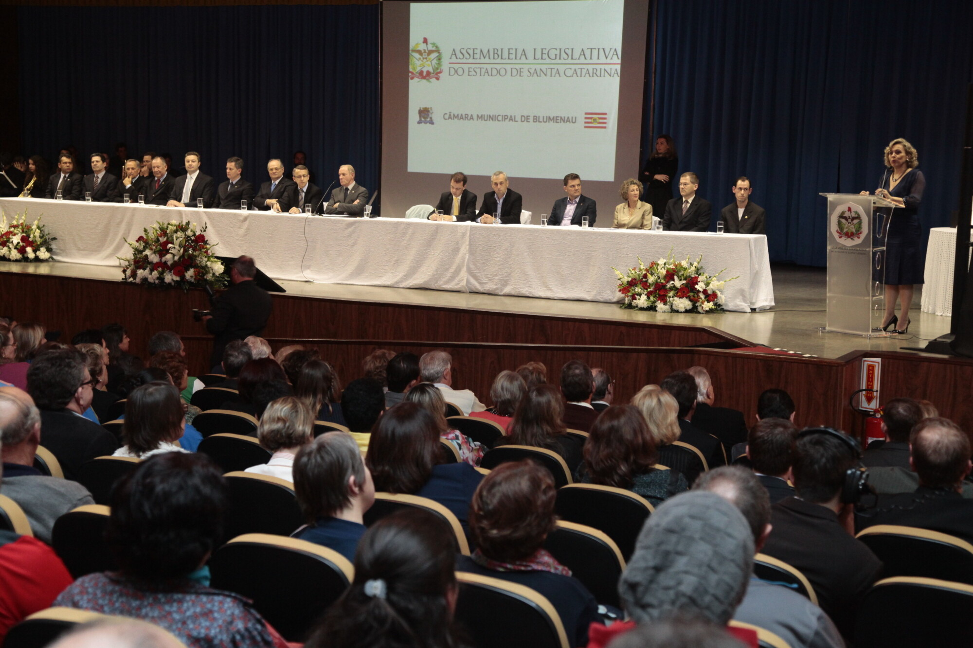 Apae de Blumenau recebe homenagem pelos 50 anos de fundação