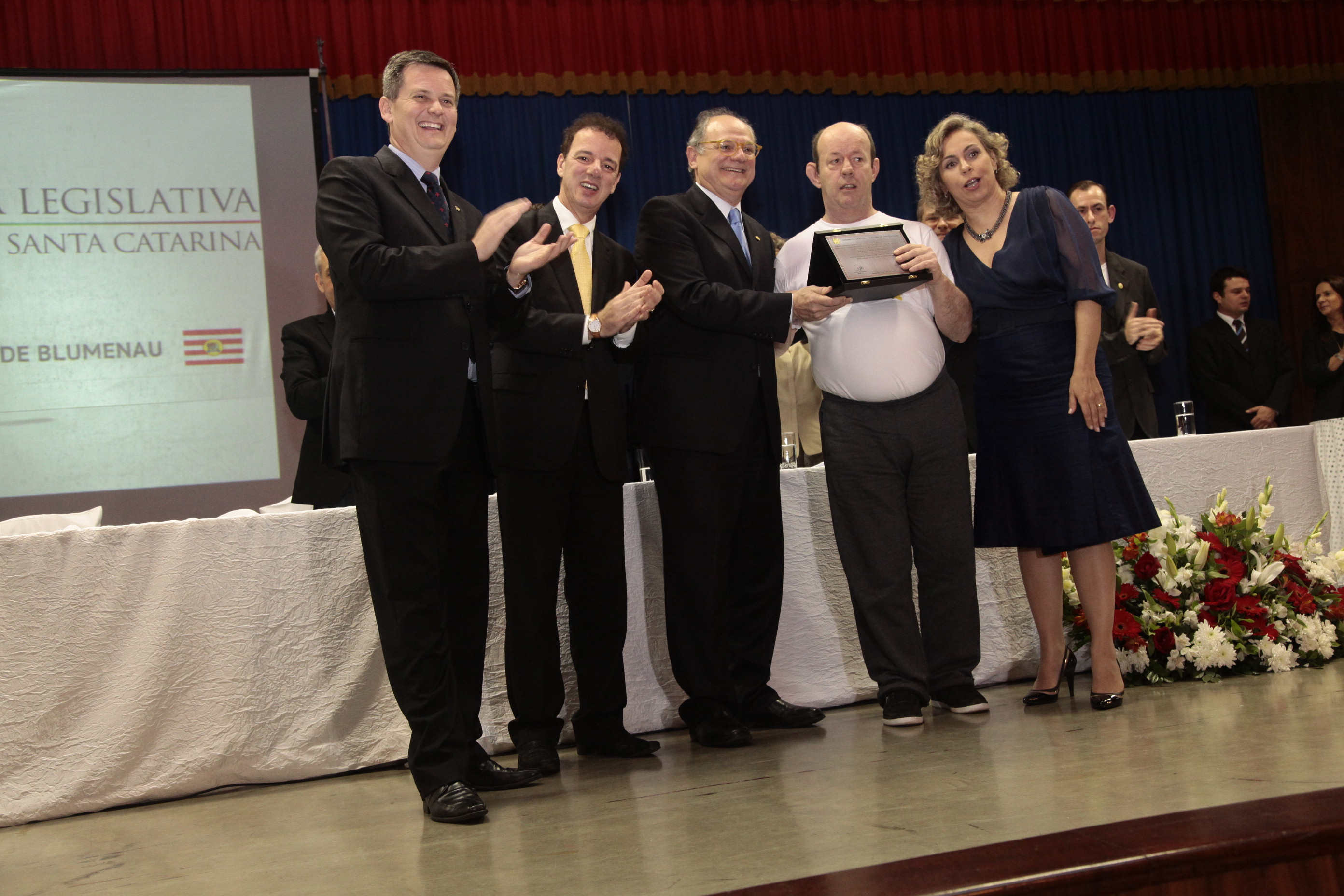 Sessão Solene em homenagem à Associação de Pais e Amigos dos Excepcionais (APAE) de Blumenau pela passagem dos seus 50 anos. Foto: Miriam Zomer/Agência AL