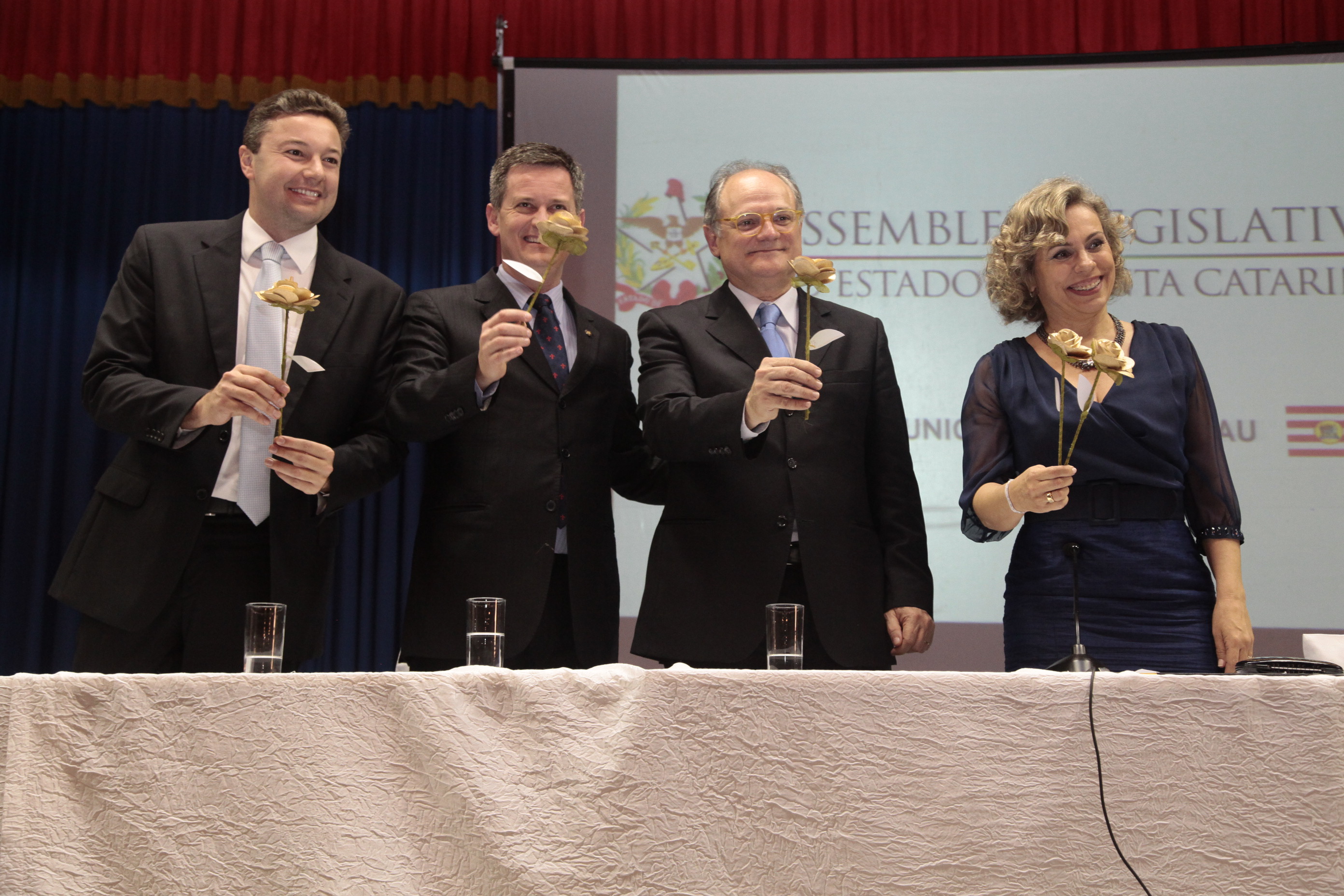 Sessão Solene em homenagem à Associação de Pais e Amigos dos Excepcionais (APAE) de Blumenau pela passagem dos seus 50 anos. Foto: Miriam Zomer/Agência AL