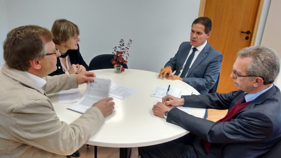 Deputada Luciane Carminatti e o vereador de Chapecó, Nacir Marchesini, no Tribunal de Justiça