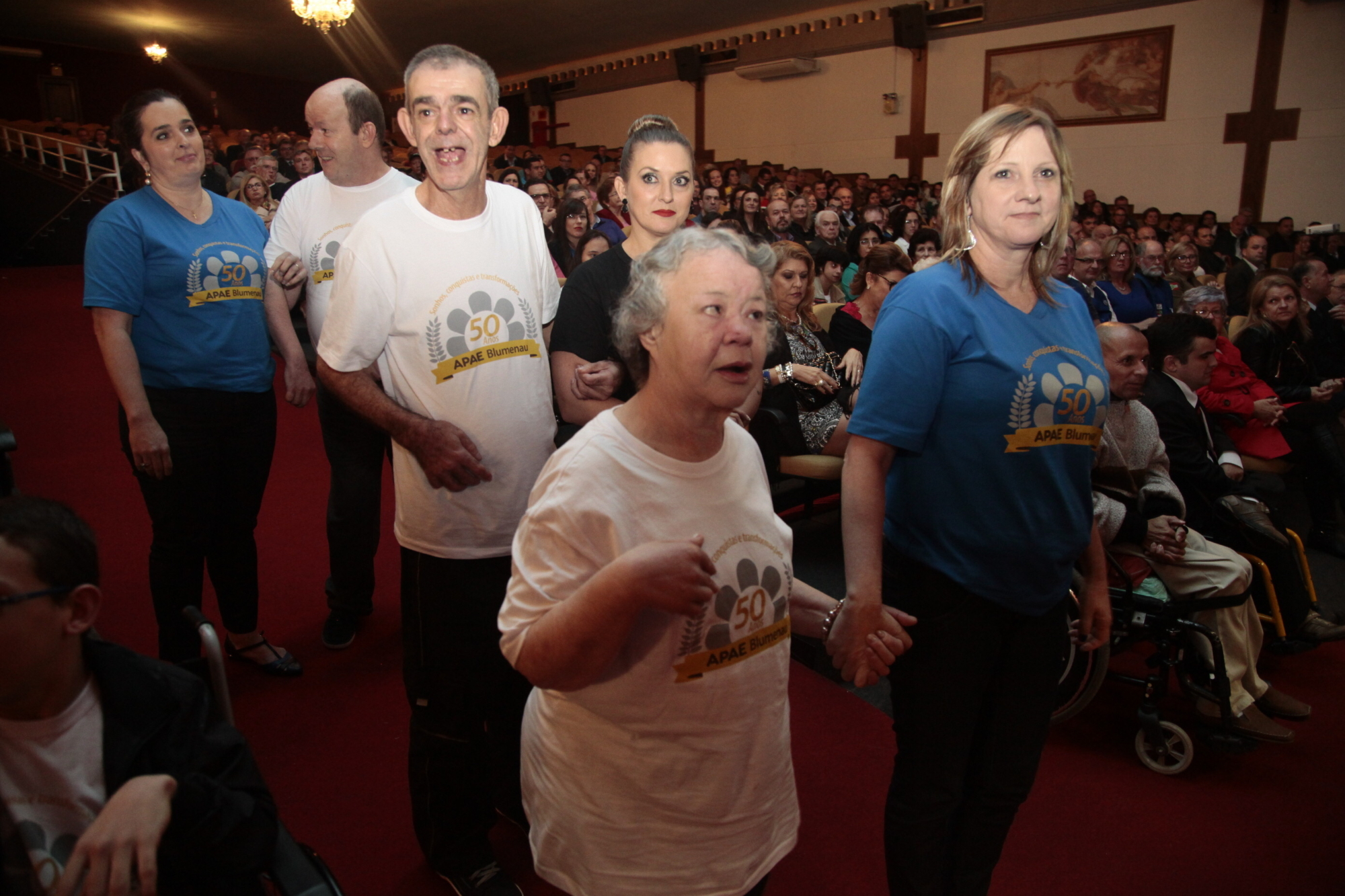 APAE de Blumenau completa 50 anos e recebe homenagem do Legislativo