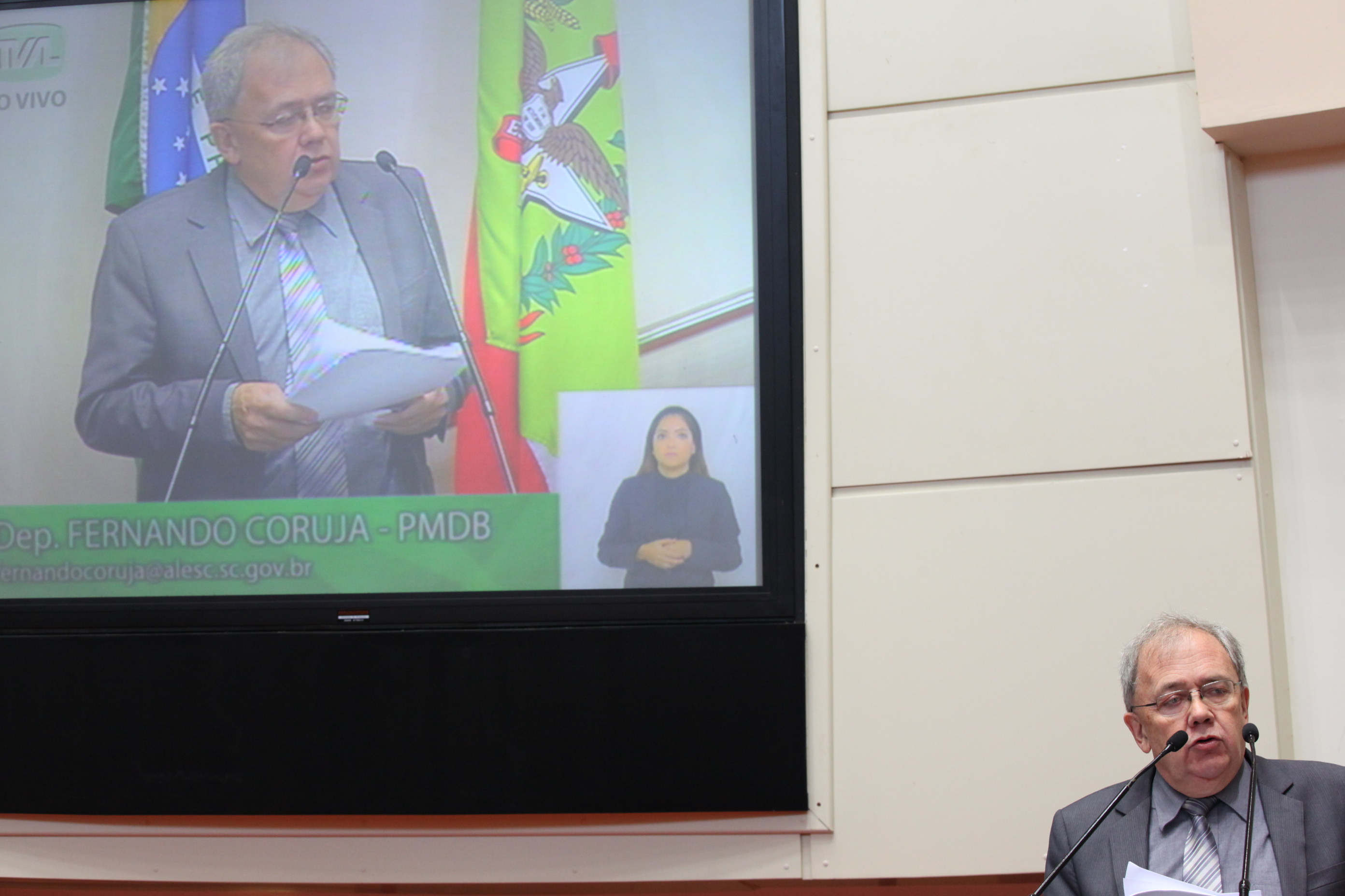 Deputado Fernando Coruja (PMDB) - Sessão Ordinária - Plenário Osni Régis. Foto: Eduardo Guedes de Oliveira/Agência AL
