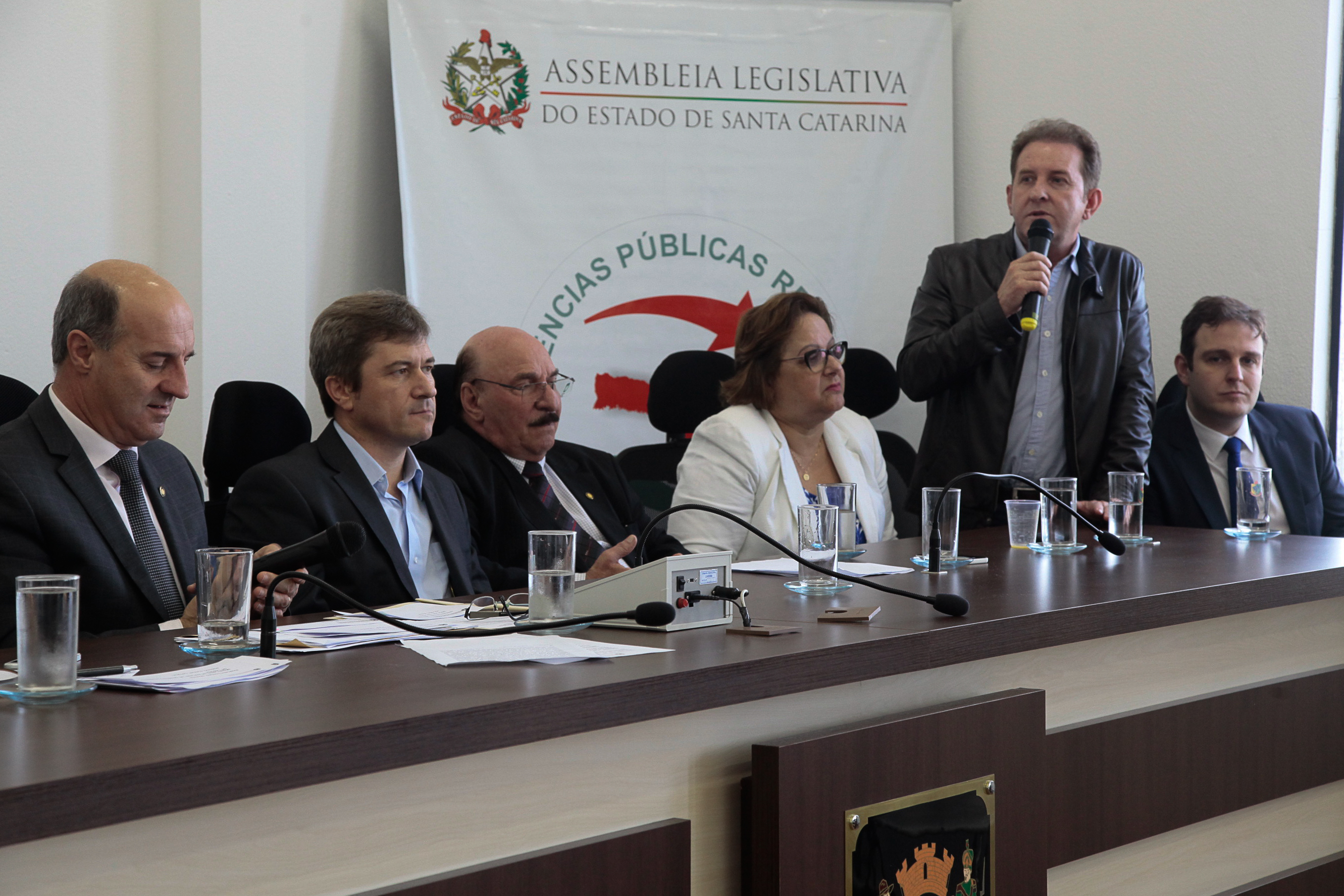 Deputado Valmir Comin (PP) - Audiência Pública Regional para o Plano Plurianual 2016-2019 e Lei Orçamentária Anual (LOA) 2016, no município de Laguna. Foto: Miriam Zomer/Agência AL