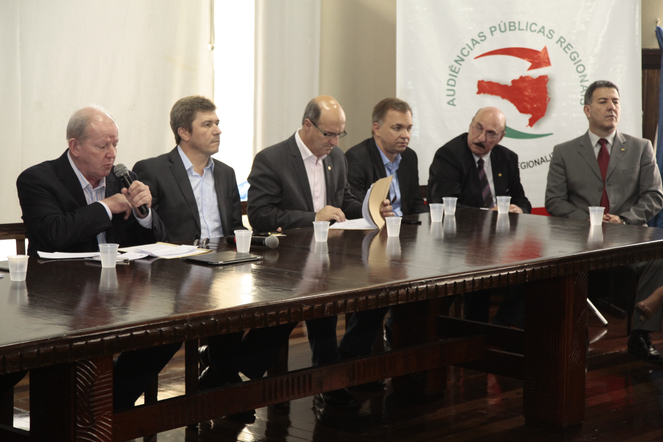 Audiência Pública Regional para o Plano Plurianual 2016-2019 e Lei Orçamentária Anual (LOA) 2016, no município de Tubarão. Fotos: Miriam Zomer/Agência AL