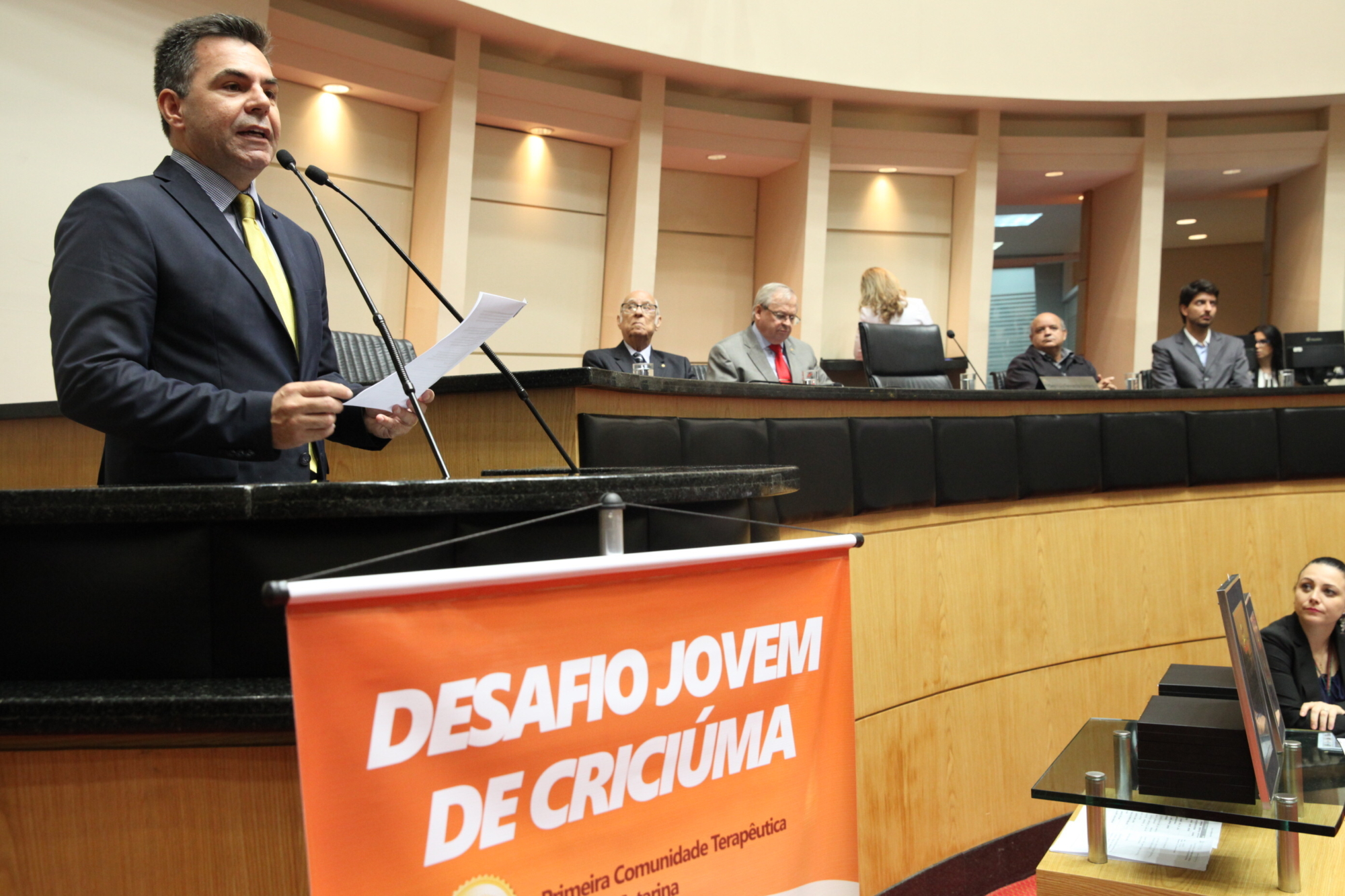 Sessão Especial marca 30 anos de comunidade terapêutica em Criciúma