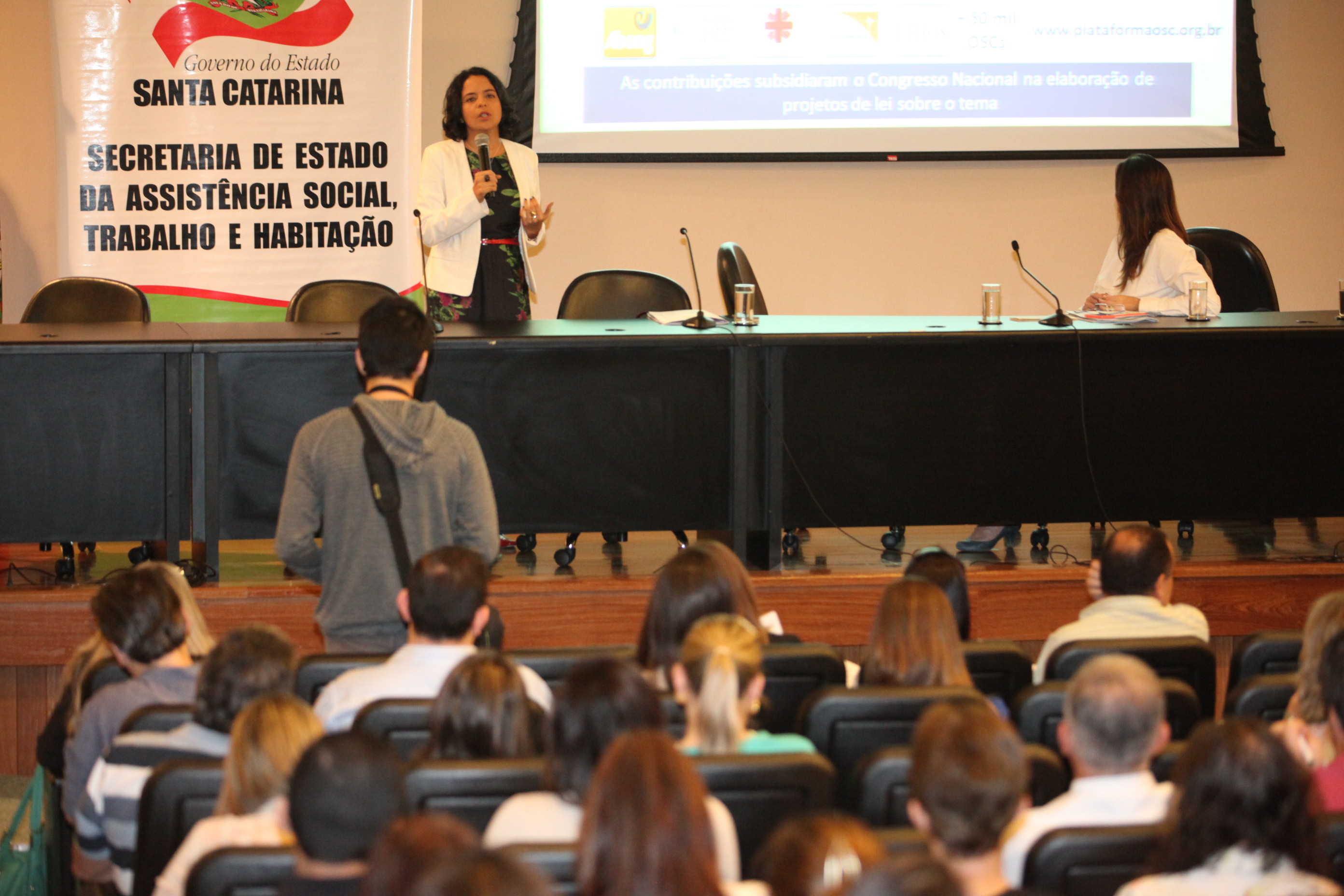 Encontro para debater sobre o marco regulatório das Organizações Não Governamentais. Foto: Fábio Queiroz / Agência AL