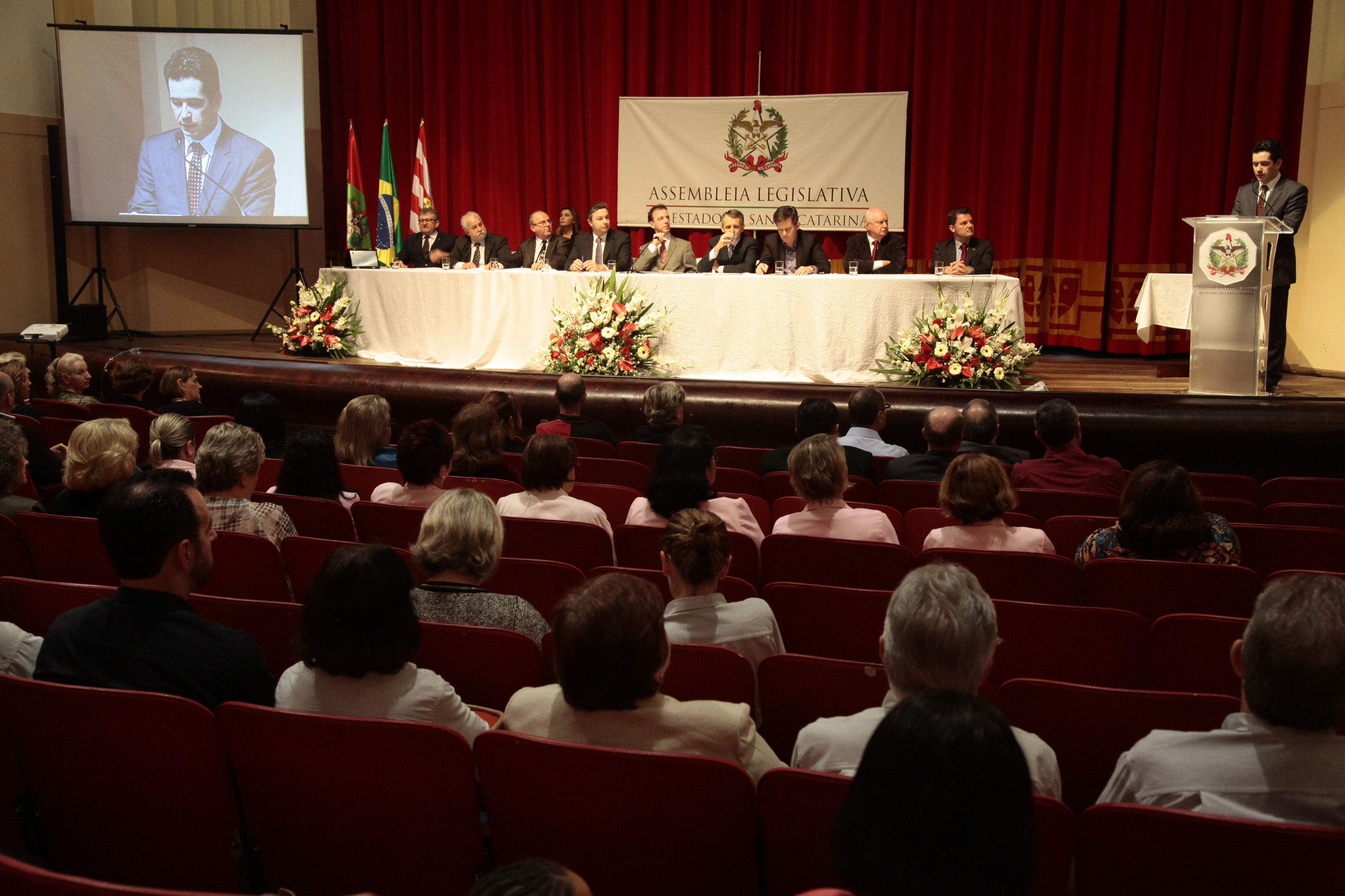 Sessão Solene em homenagem à Fundação Hospitalar de Blumenau - Hospital Santo Antônio pela passagem dos seus 155 anos de fundação. Foto: Miriam Zomer/Agência AL