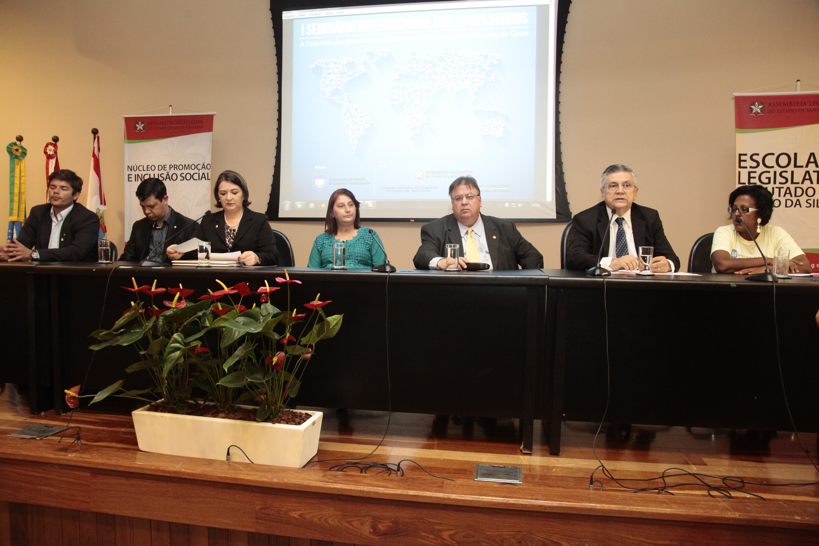 I Seminário Internacional dos Povos Surdos: A Trajetória das Associações de Surdos na Preservação das Línguas de Sinais. Foto: Miriam Zomer/Agência AL