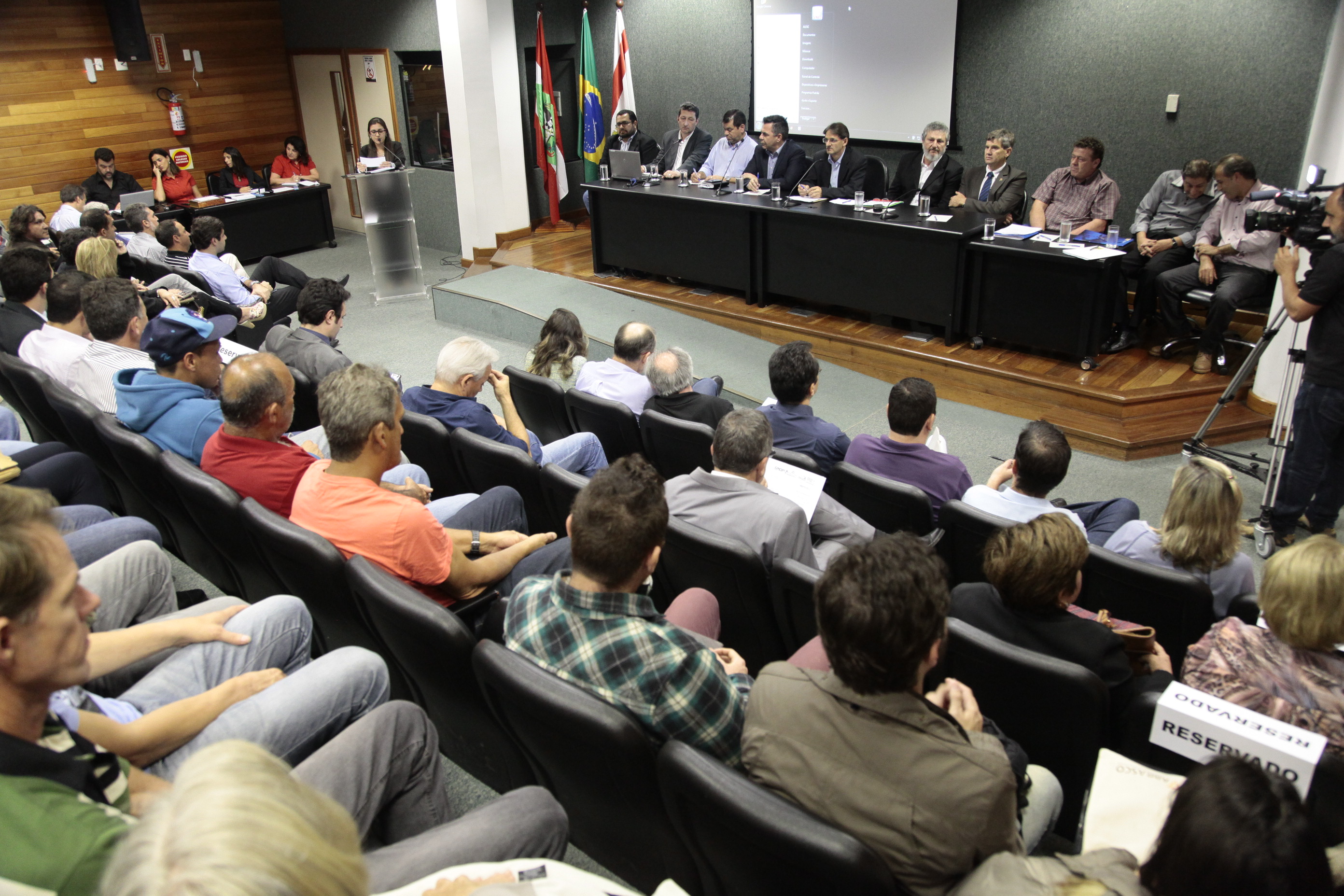 Audiência Pública para discutir os problemas relacionados à atividade pesqueira e aquícola. Fotos: Miriam Zomer/Agência AL