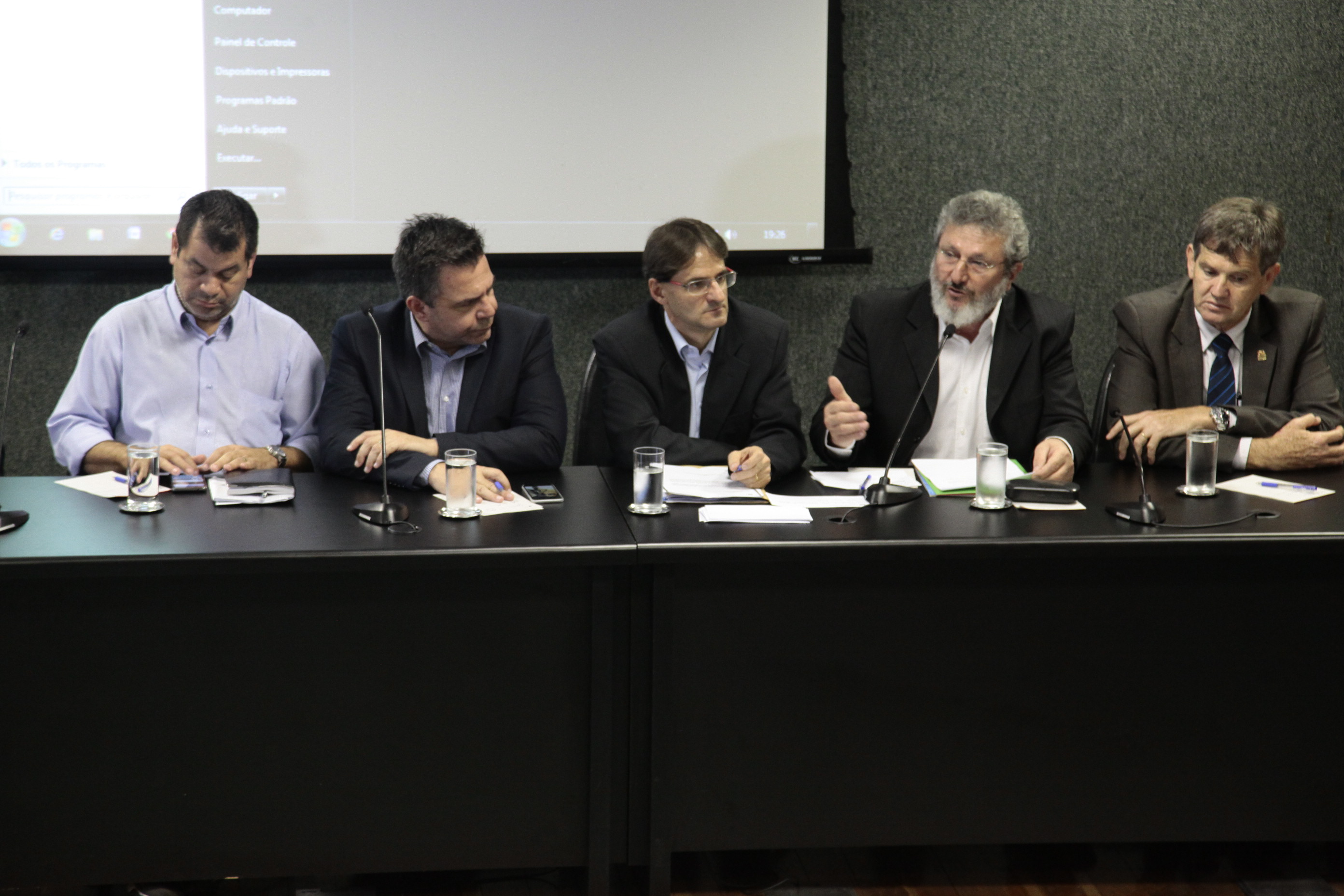 Audiência Pública para discutir os problemas relacionados à atividade pesqueira e aquícola. Fotos: Miriam Zomer/Agência AL