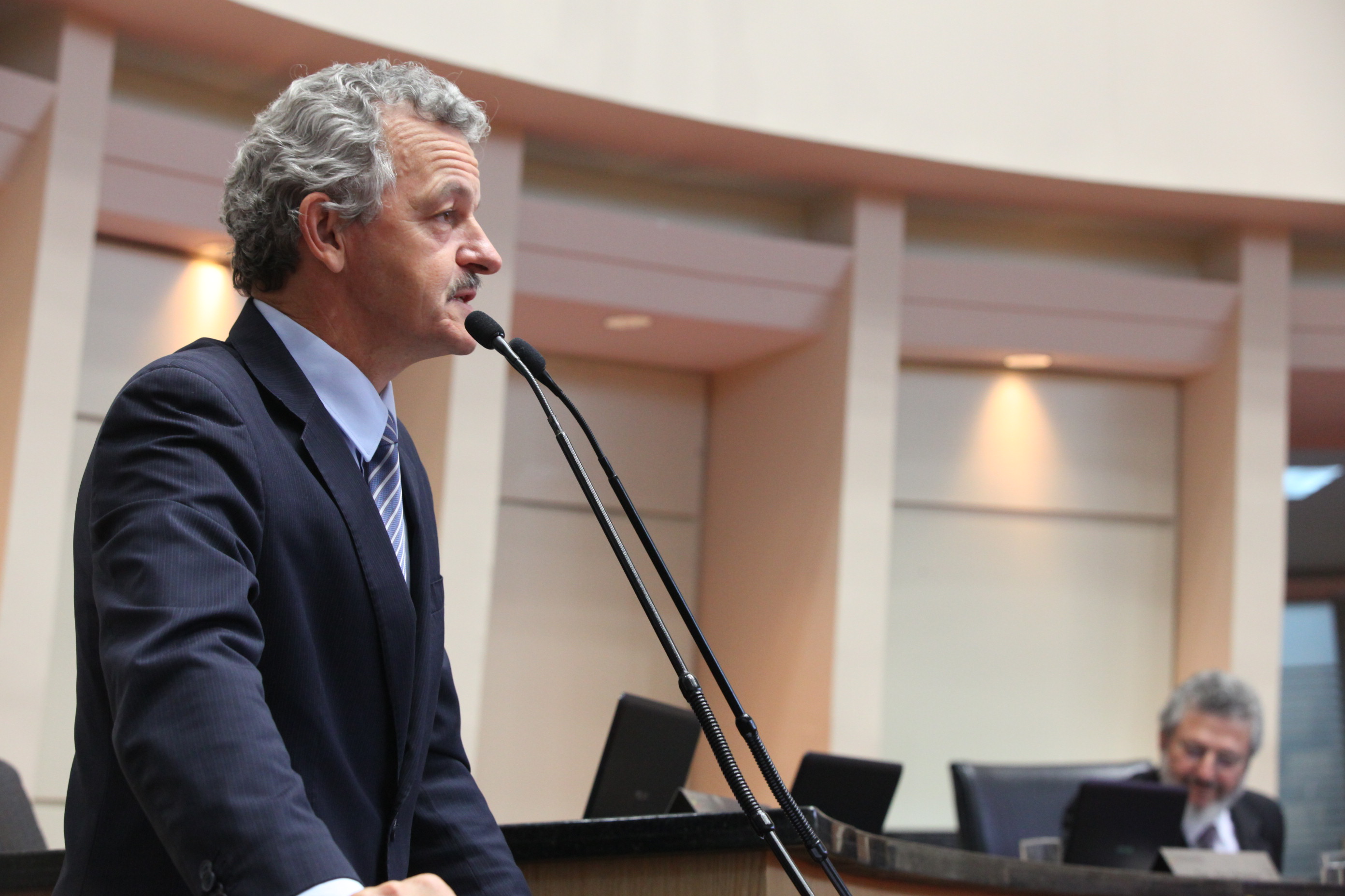 Sessão Ordinária - Plenário Osni Regis. Deputado Dirceu Dresch (PT)  - Foto: Eduardo Guedes de Oliveira/Agência AL