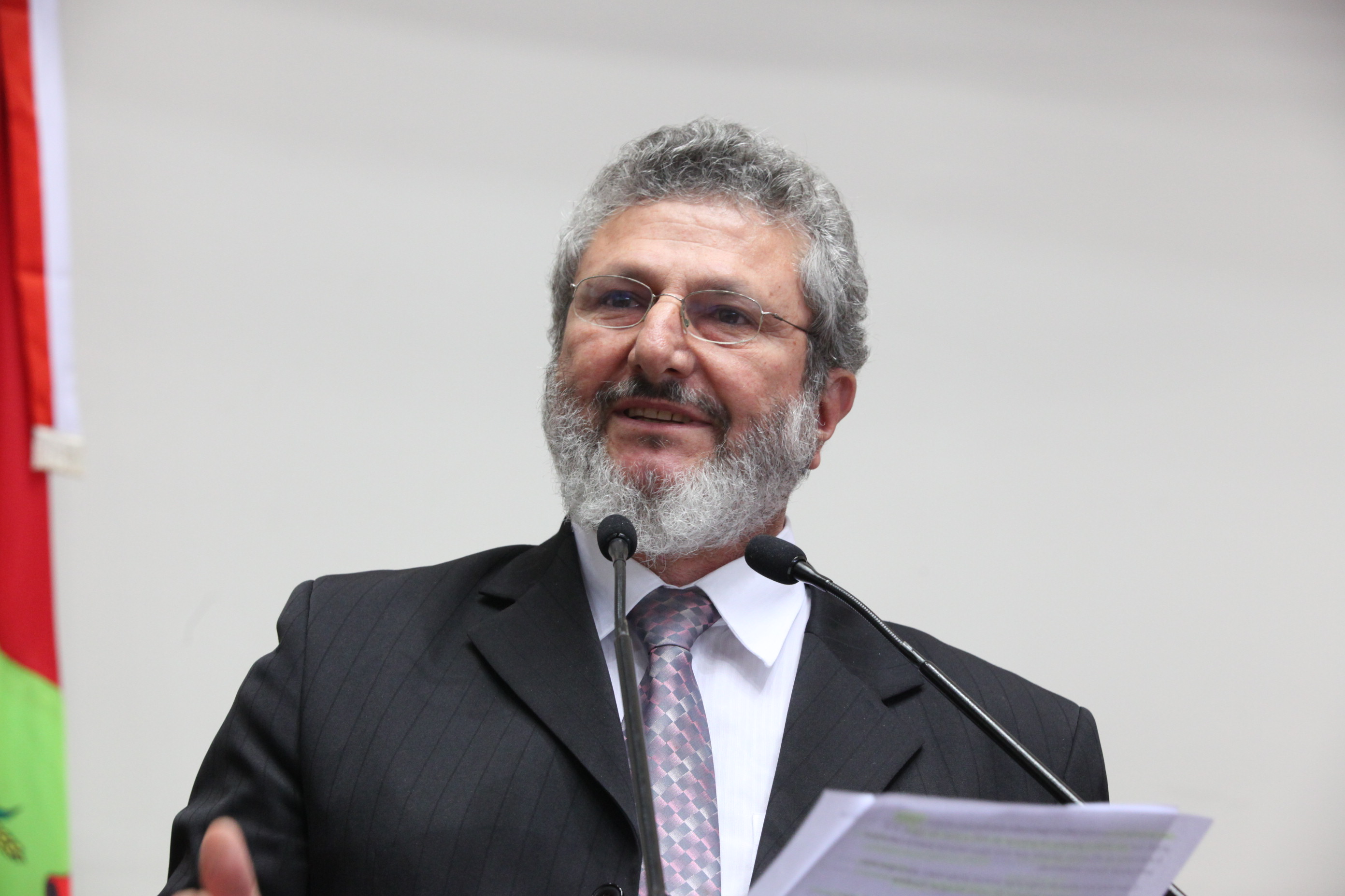 Sessão Ordinária - Plenário Osni Regis. Deputado Padre Pedro Baldissera (PT)  - Foto: Eduardo Guedes de Oliveira/Agência AL