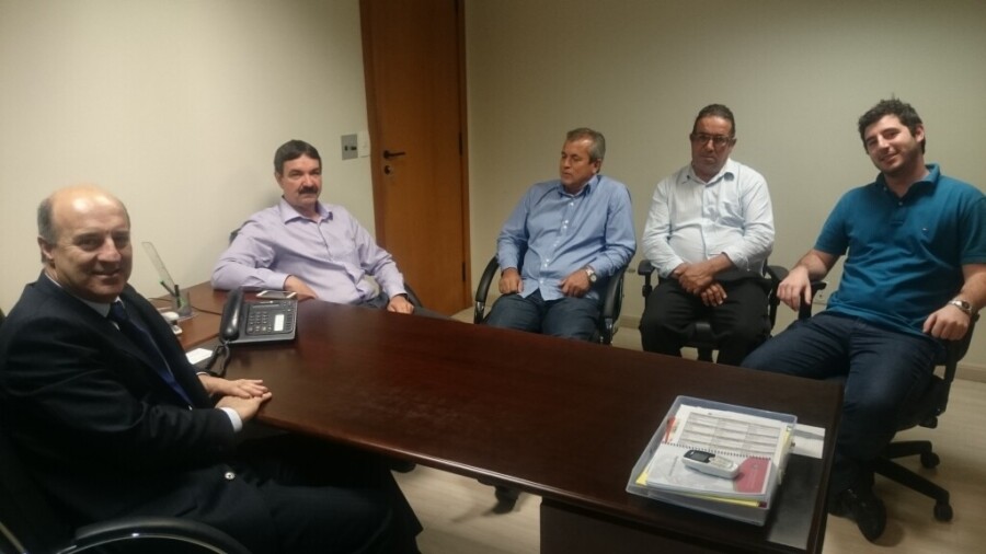 Deputado Zé Milton e lideranças comunitárias de Içara