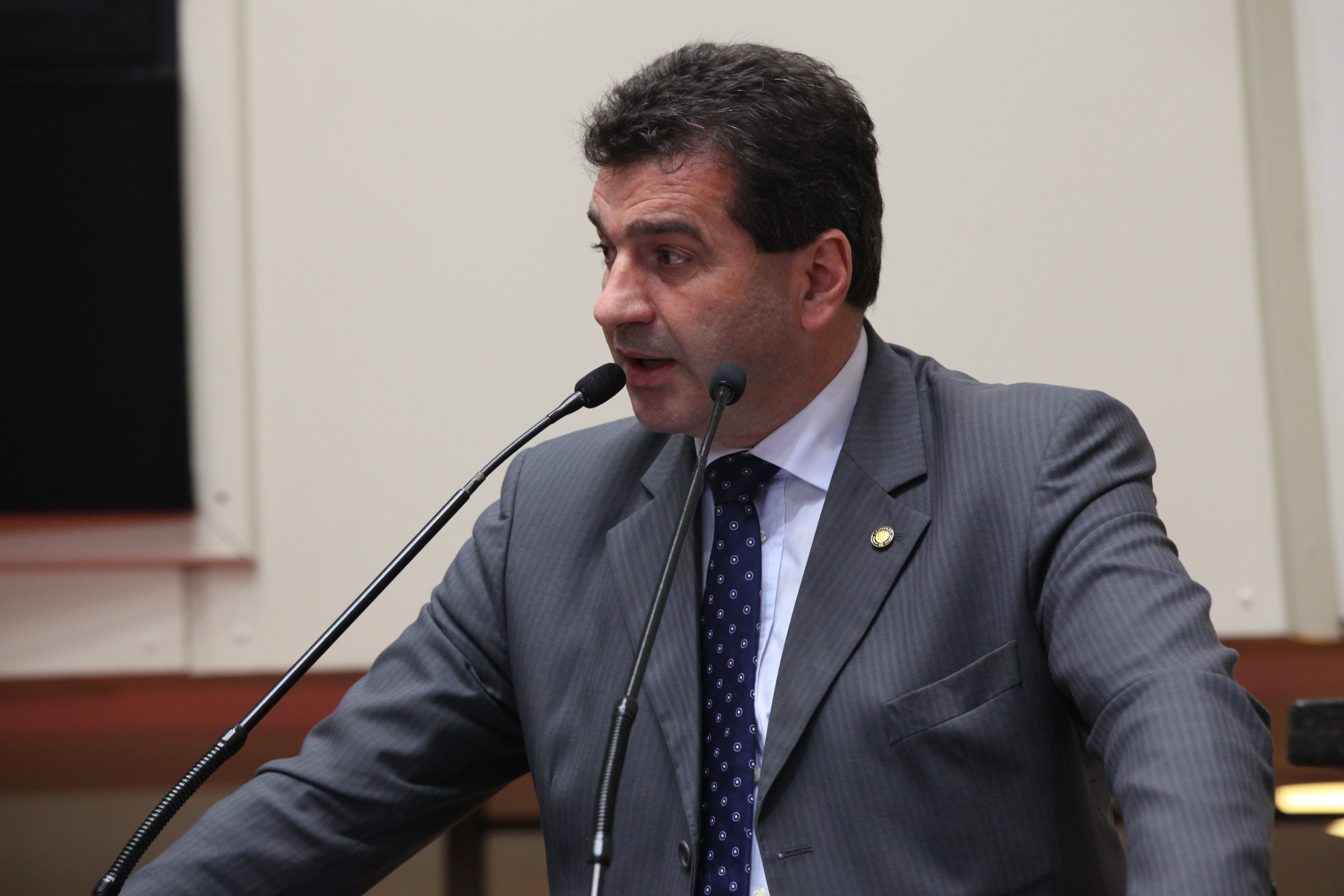Sessão Ordinária. Deputado Valdir Cobalchini (PMDB) - Foto:Eduardo Guedes de Oliveira / Agência AL
