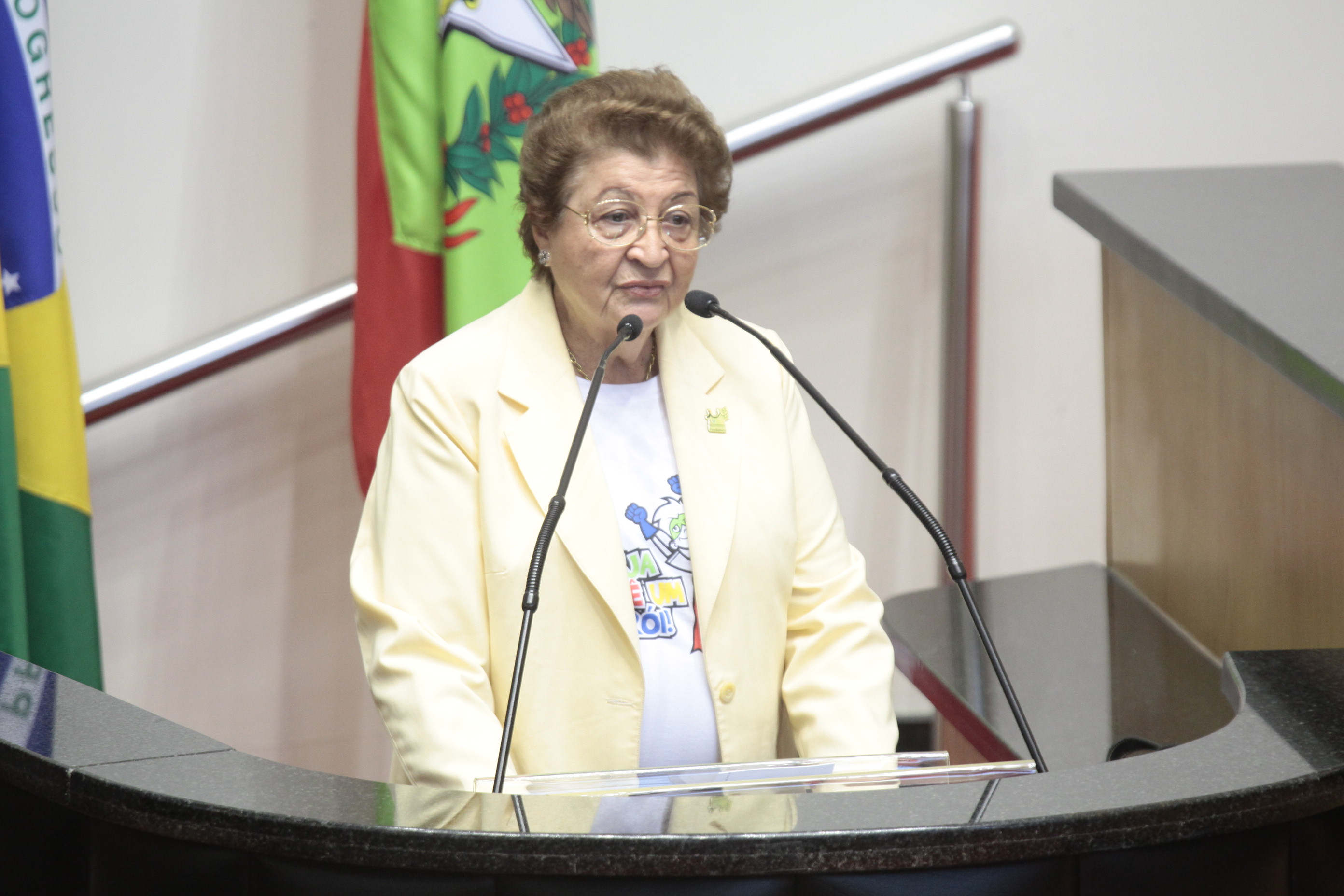 Sessão Ordinária. Pres. da Assoc. de Voluntários de Saúde: Maria Gertrudes Gomes.  Foto:  Foto: Humberto Gesser / Agênica AL
