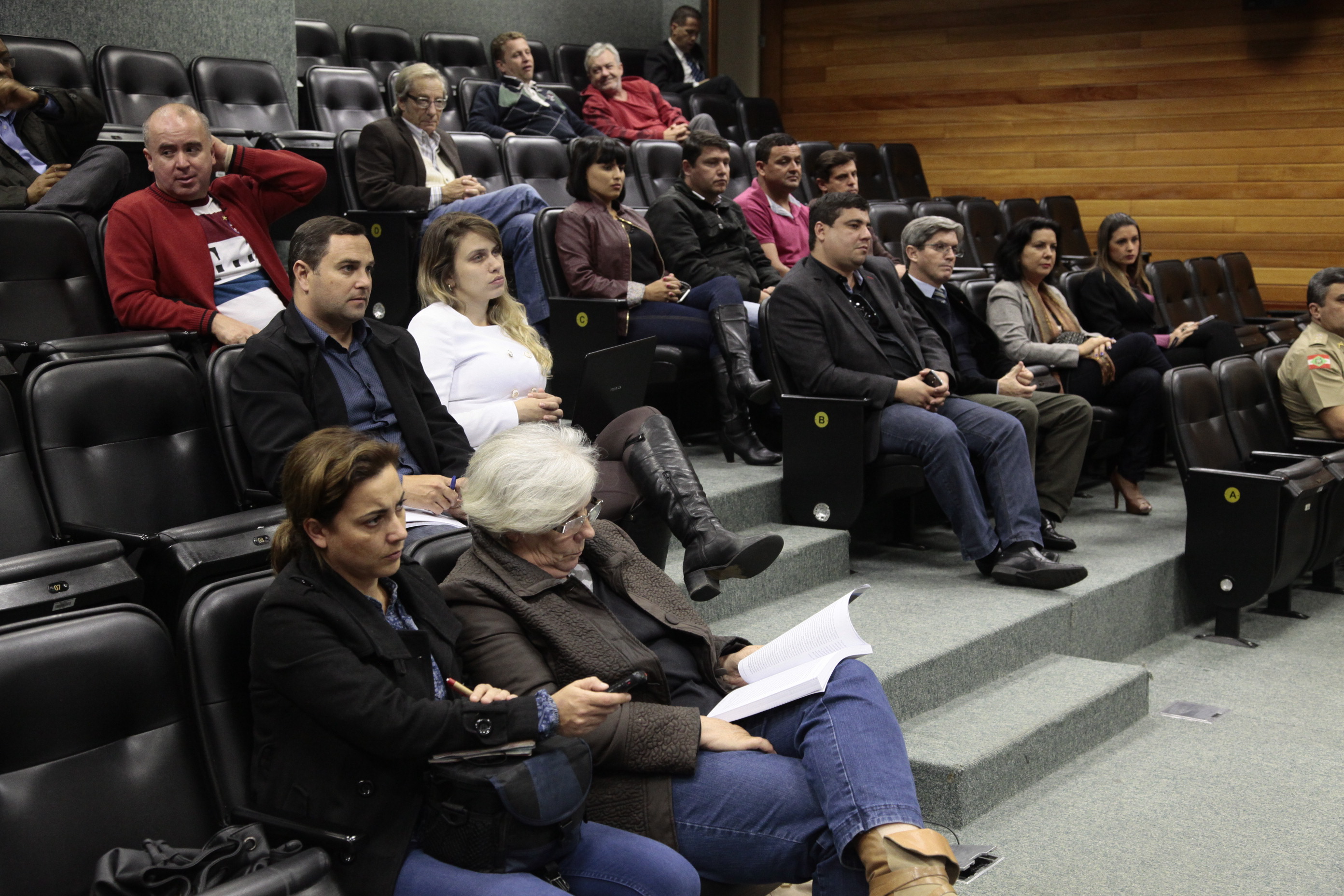 Audiência Pública para debater a questão da segurança dos servidores e usuários nos órgãos públicos estaduais. Foto: Miriam Zomer/Agência AL