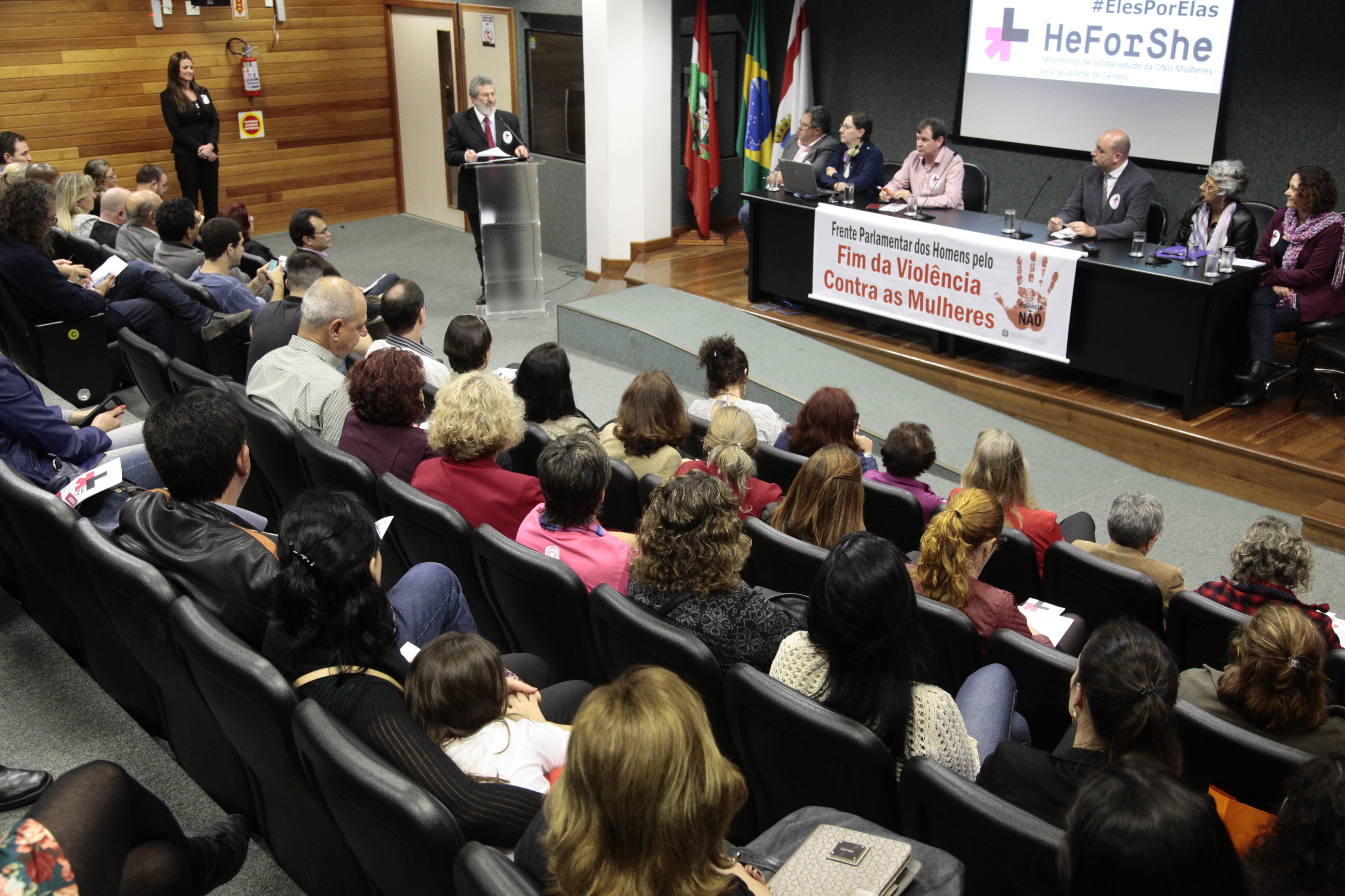 Lançamento da Campanha Eles por Elas