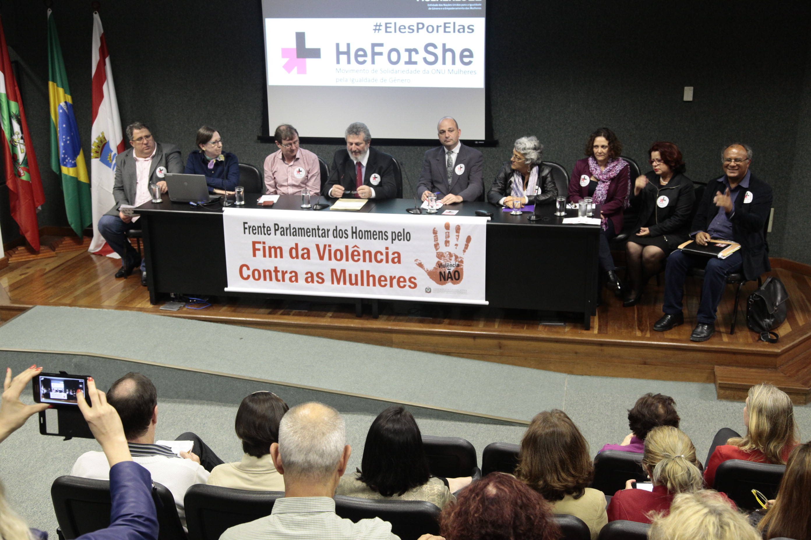 Instalação da Frente Parlamentar dos Homens pelo Fim da Violência Contra as Mulheres e o Lançamento da Campanha Eles por Elas, da ONU. Foto: Miriam Zomer/Agência AL