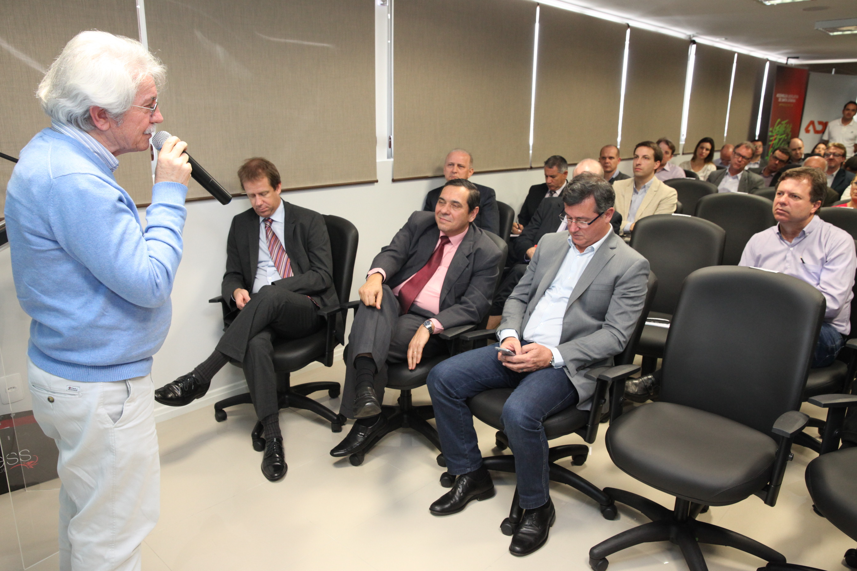 Jornada de Debates ADI SC. Padre Vilson Groh.  Foto: Fábio Queiroz/Agência AL
