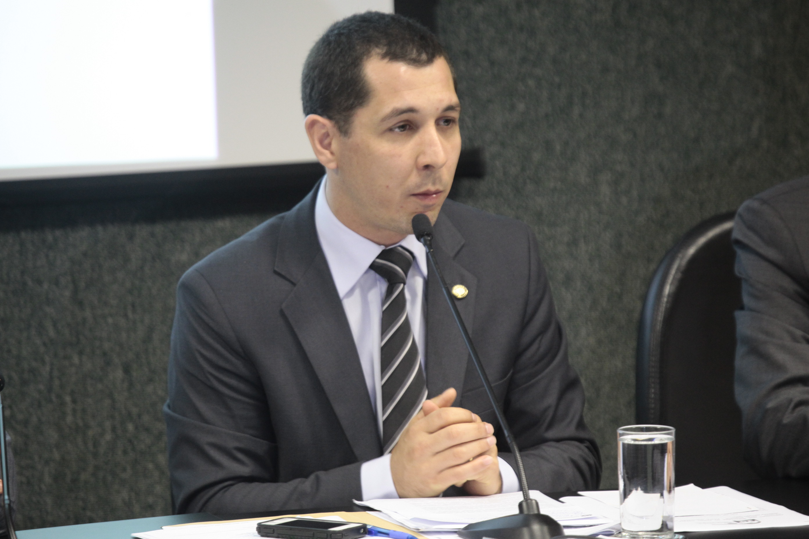 Deputado Nicolas Reis (PDT) na Comissão de Transportes - Projeto de Revitalização da Rodovia Antonio Heil. foto: Humberto Gesser | Agencia AL