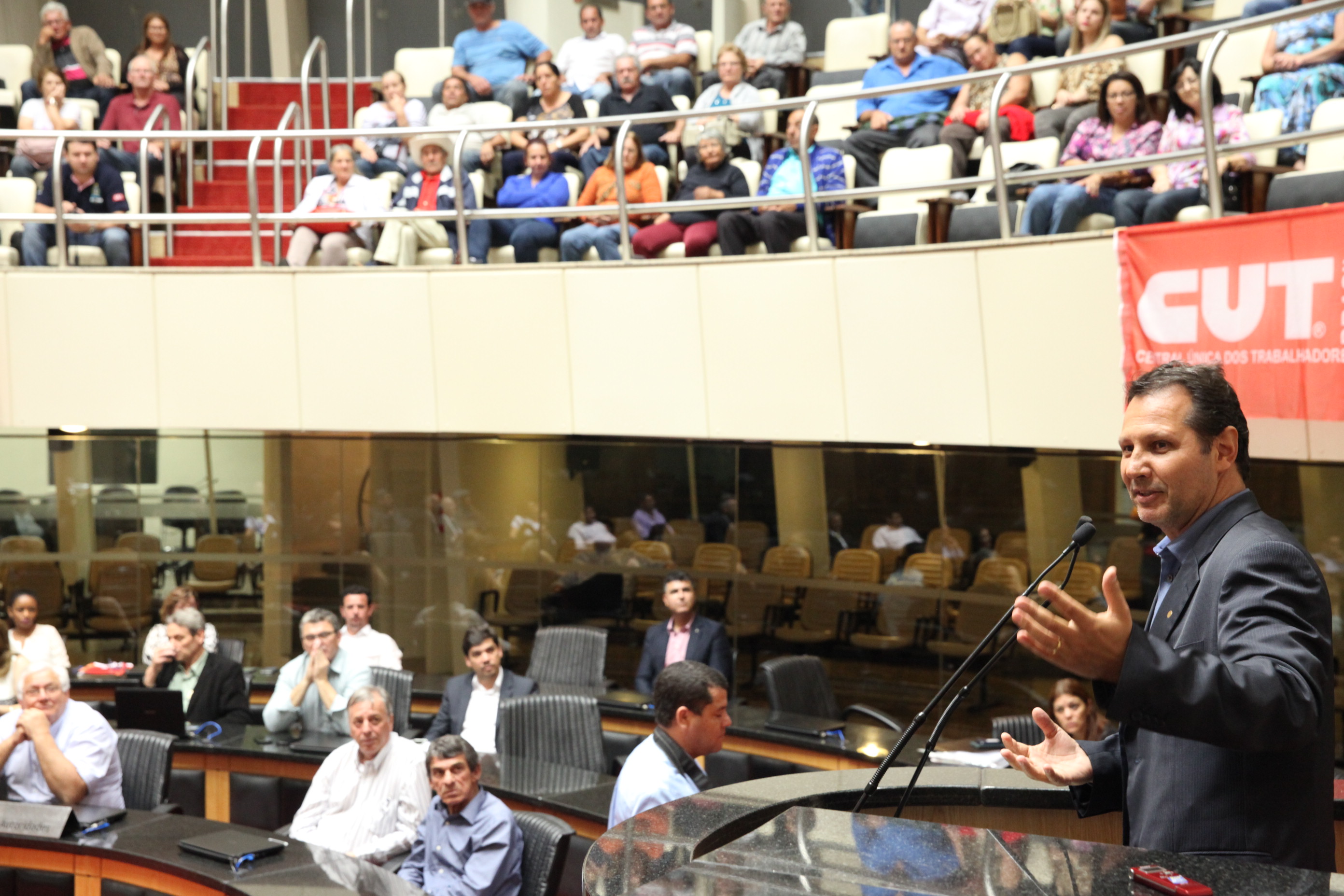 Sessão Especial em homenagem ao Sindicato dos Trabalhadores da Indústria da Alimentação de Criciúma. Foto: Fábio Queiroz / Agência AL