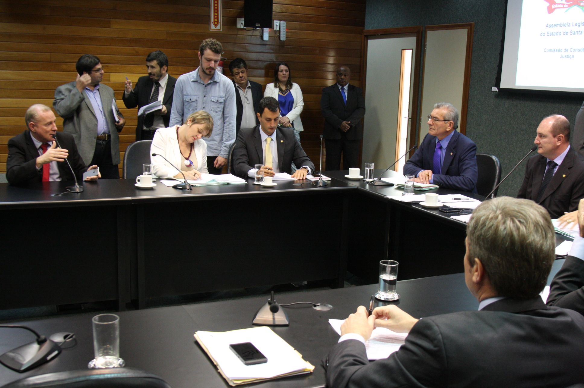 Comissão de Constituição de Justiça.