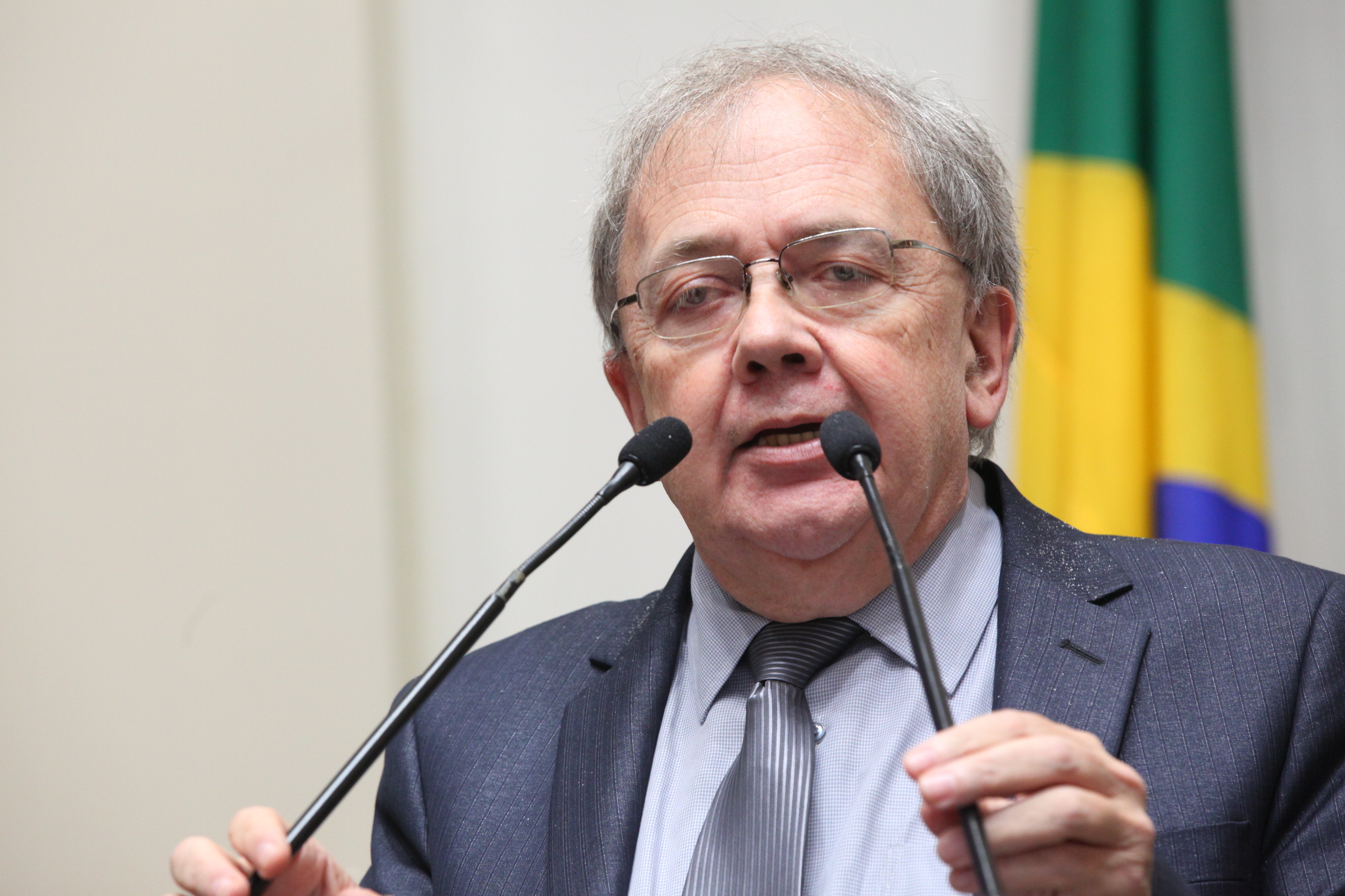 Sessão Ordinária da Assembleia Legislativa do Estado de Santa Catarina. Deputado Fernando Coruja (PMDB) - Foto: Eduardo Guedes de Oliveira/Agência AL