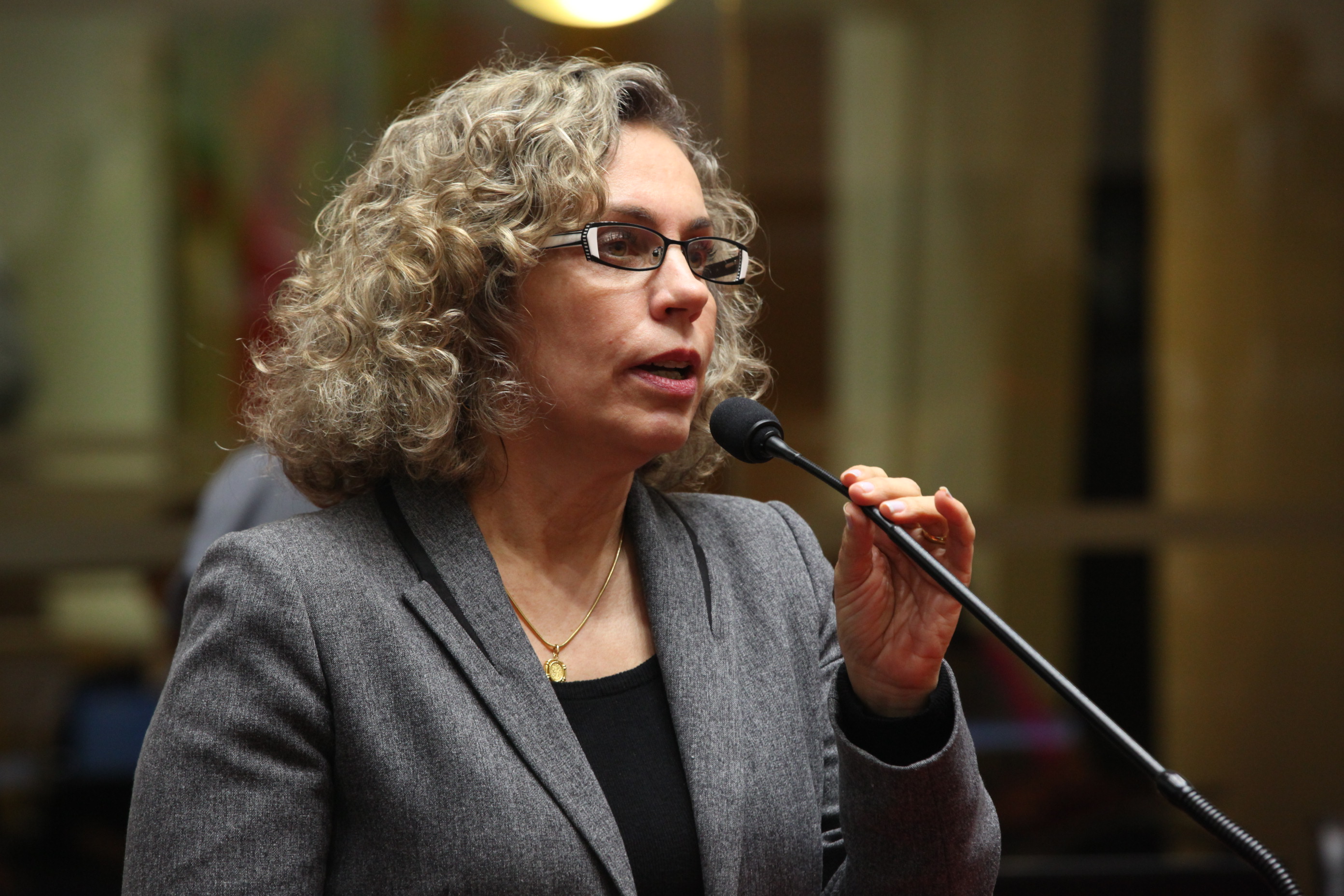 Sessão Ordinária. Deputada Ana Paula Lima (PT)  - Foto: Eduardo Guedes de Oliveira/Agência AL