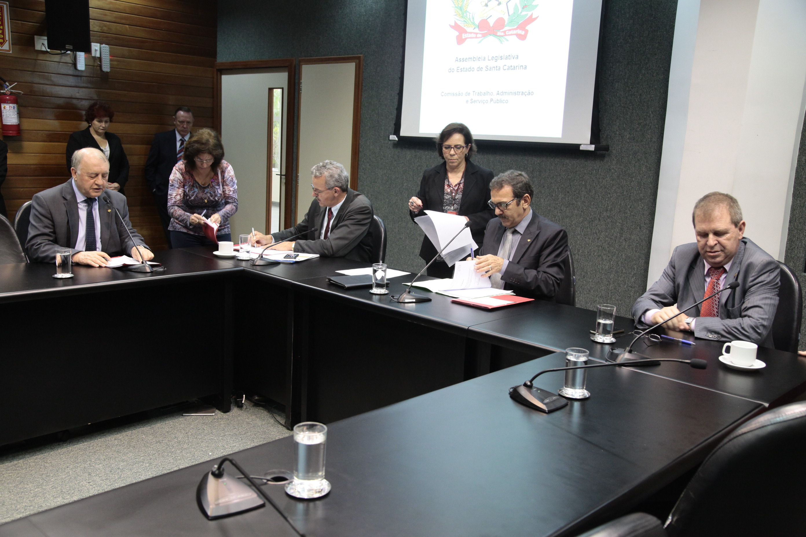 Reunião da Comissão de Trabalho, Administração e Serviço Público. Foto:Miriam Zomer/Agência AL