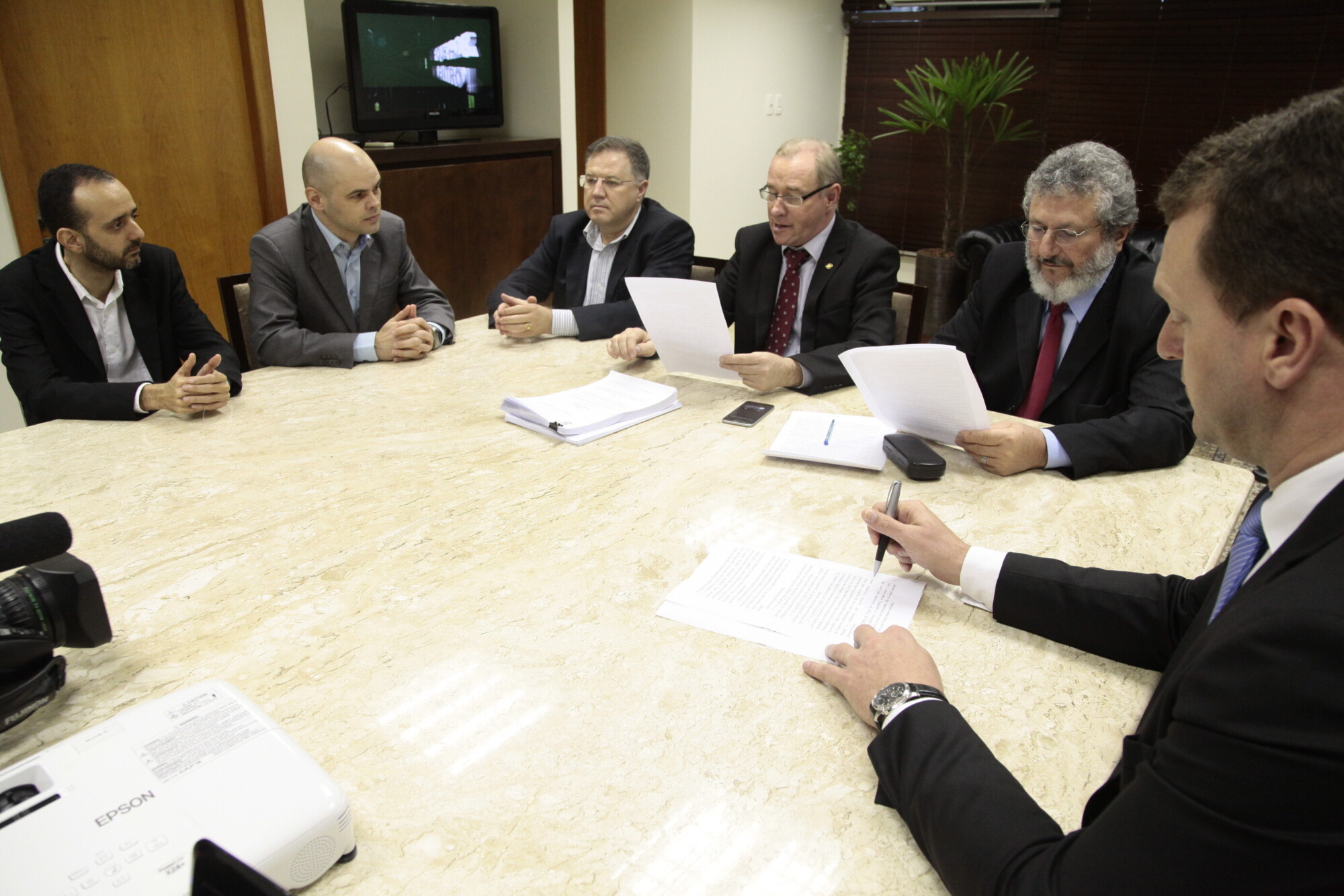 Comissão responsável pela revisão do Regimento Interno da Assembleia concluiu seus trabalhos. FOTO: Miriam Zomer/Agência AL