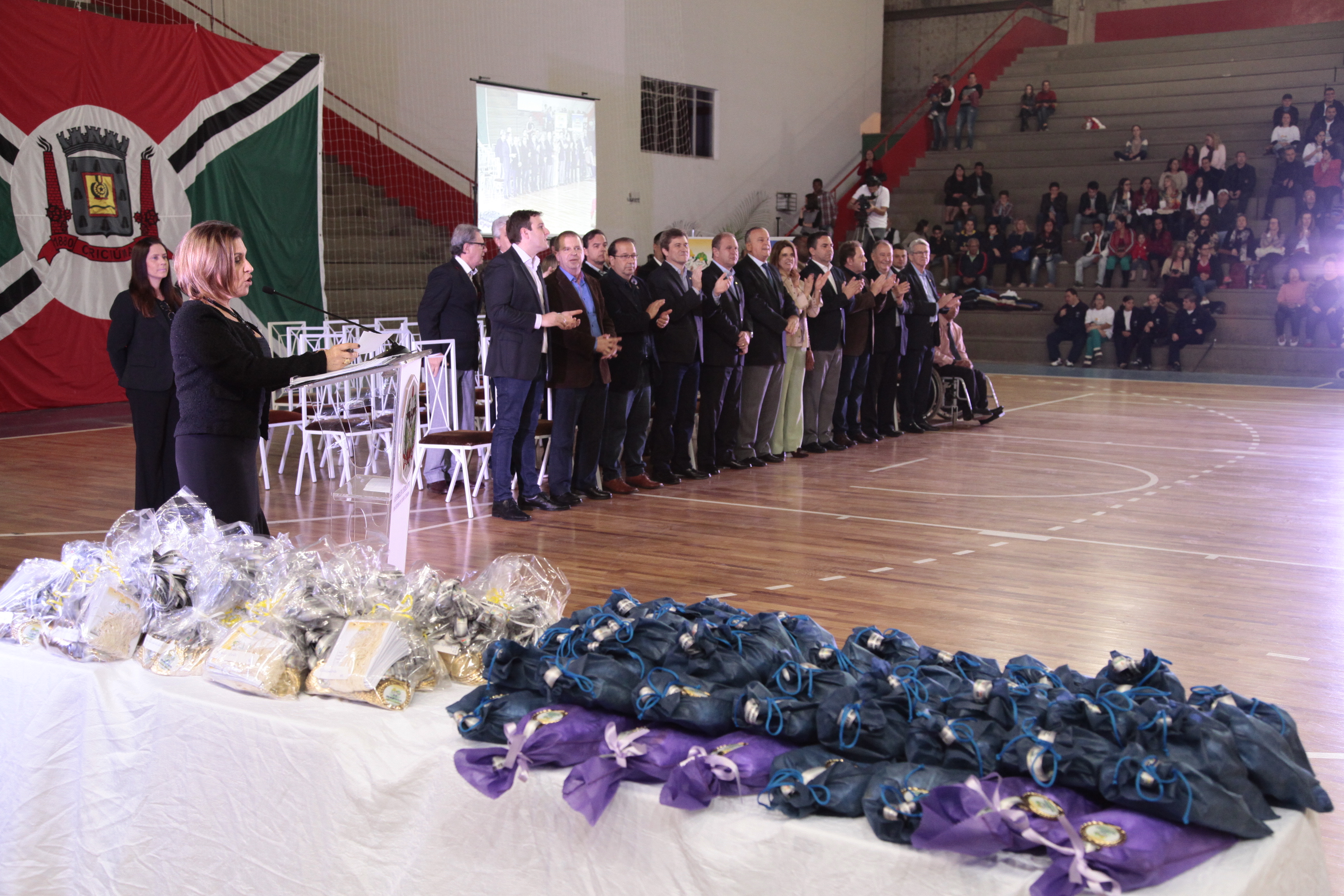 Cerimonia de Abertura da XX Olimpíadas Especiais das APAEs em Criciúma. Foto: Miriam Zomer/Agência AL