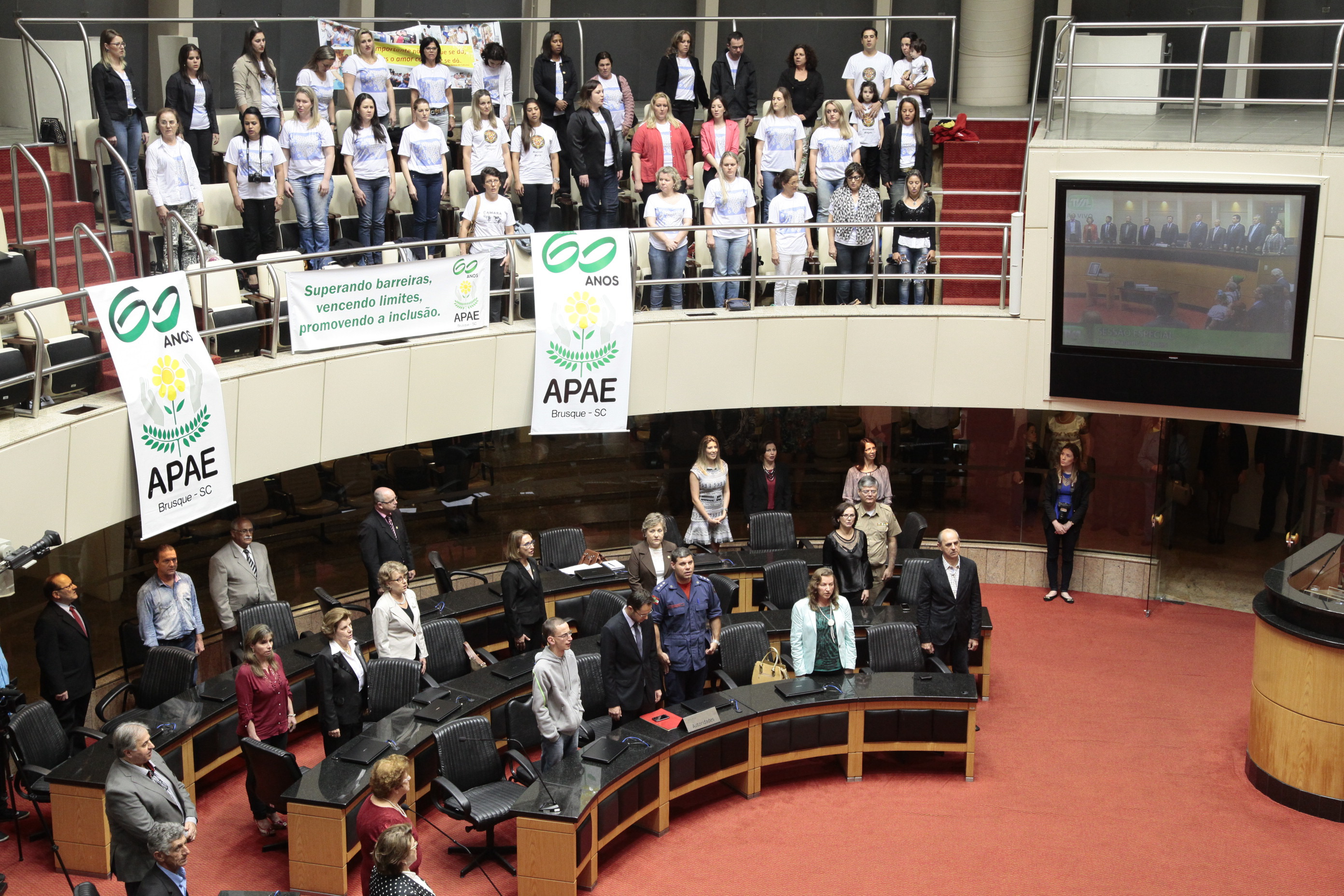 Sessão Especial em comemoração aos 60 anos da APAE de Brusque e 50 anos das APAEs de Joinville, Blumenau e Lages. Foto: Miriam Zomer/Agência AL