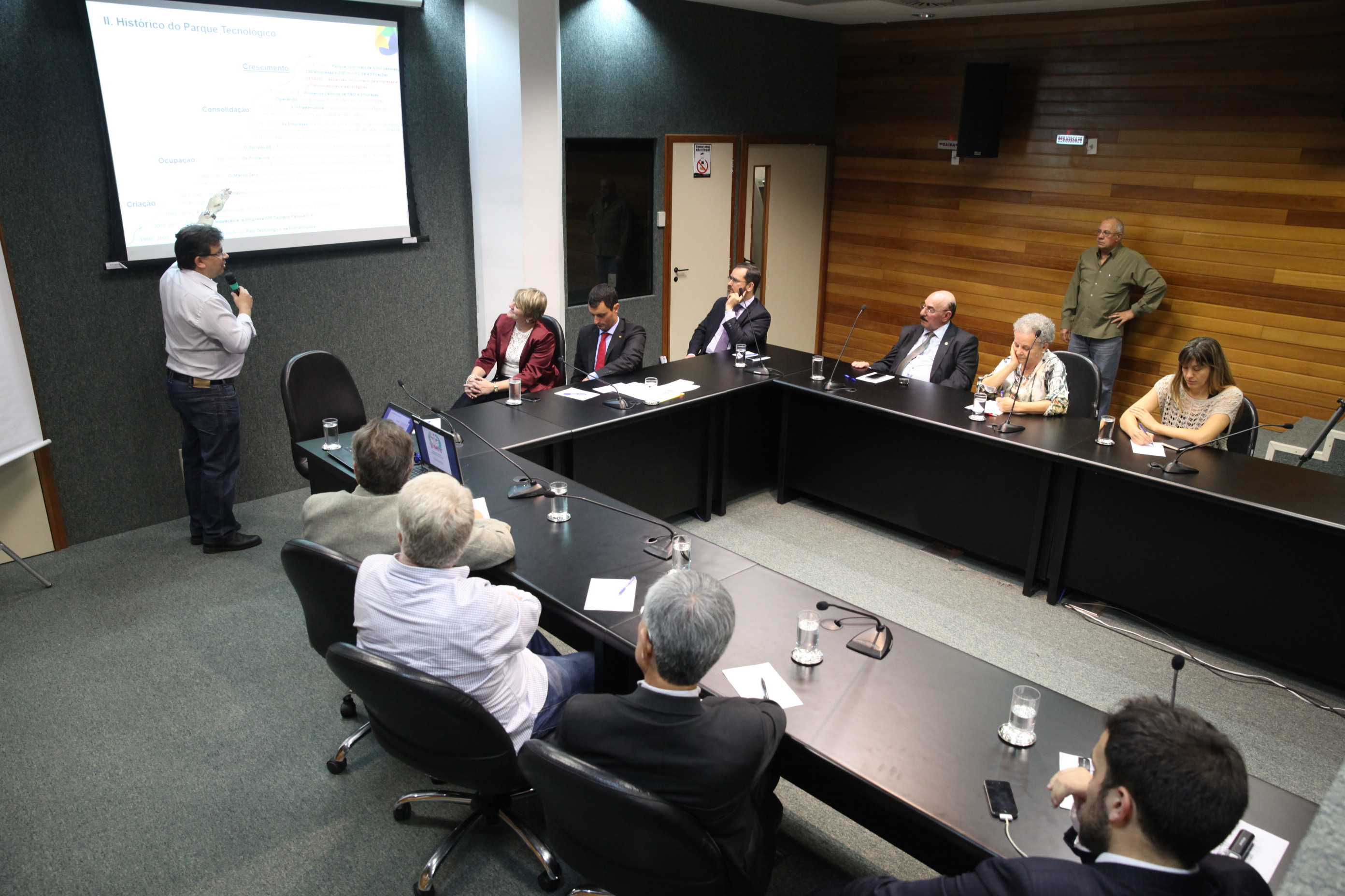 palestra Diretor Sapiens Parque_ foto Eduardo Guedes de Oliveira / Agência AL