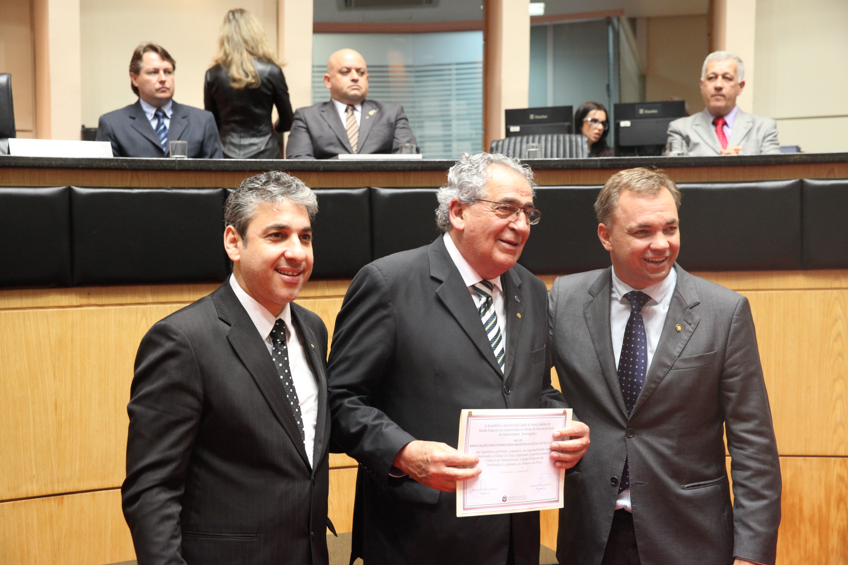Sessão Especial em homenagem ao Jubileu de Ouro dos Administradores. Foto: Fábio Queiroz / Agência AL