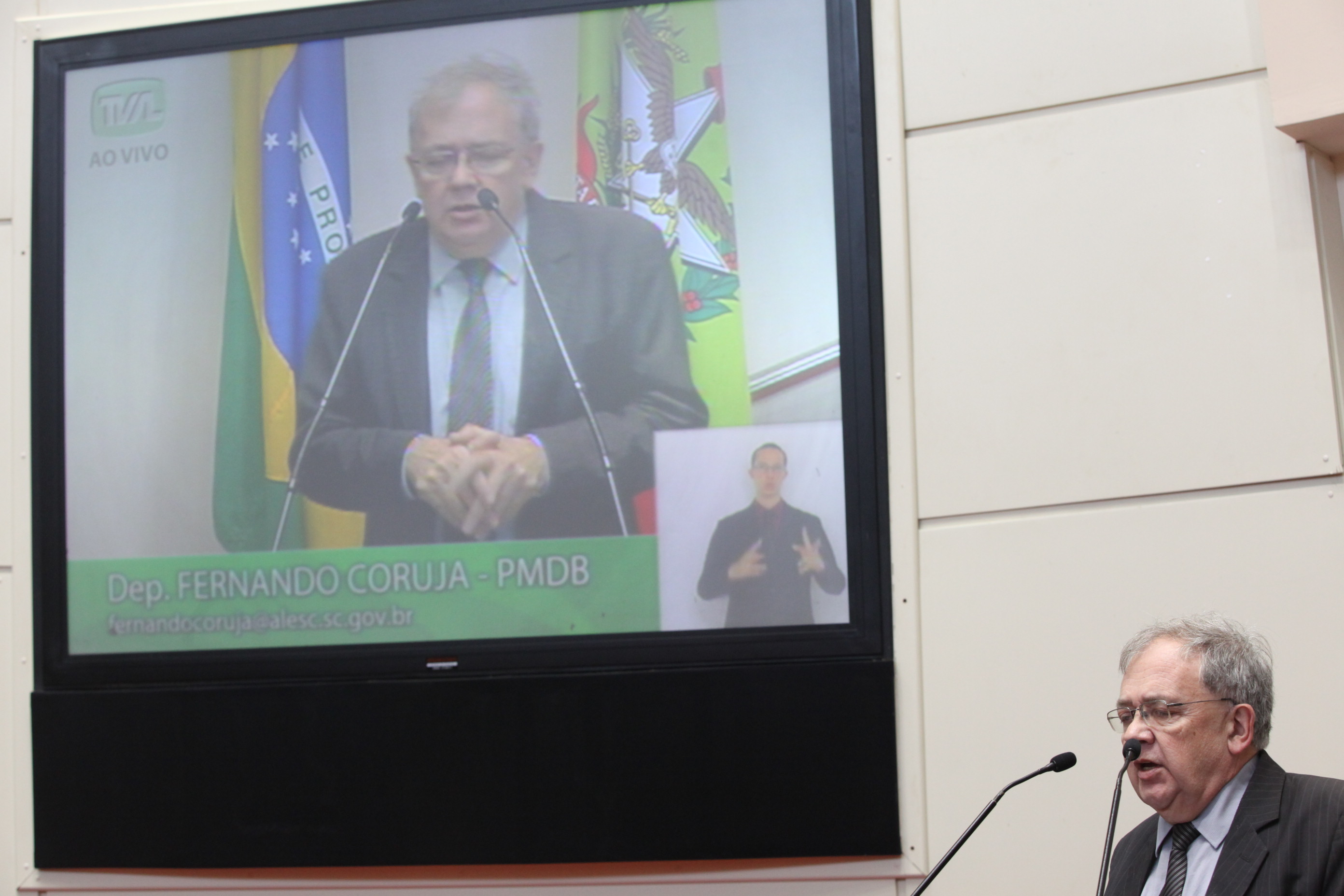 Sessão Ordinária. Deputado Fernando Coruja (PMDB). Foto Eduardo Guedes de Oliveira / Agência AL