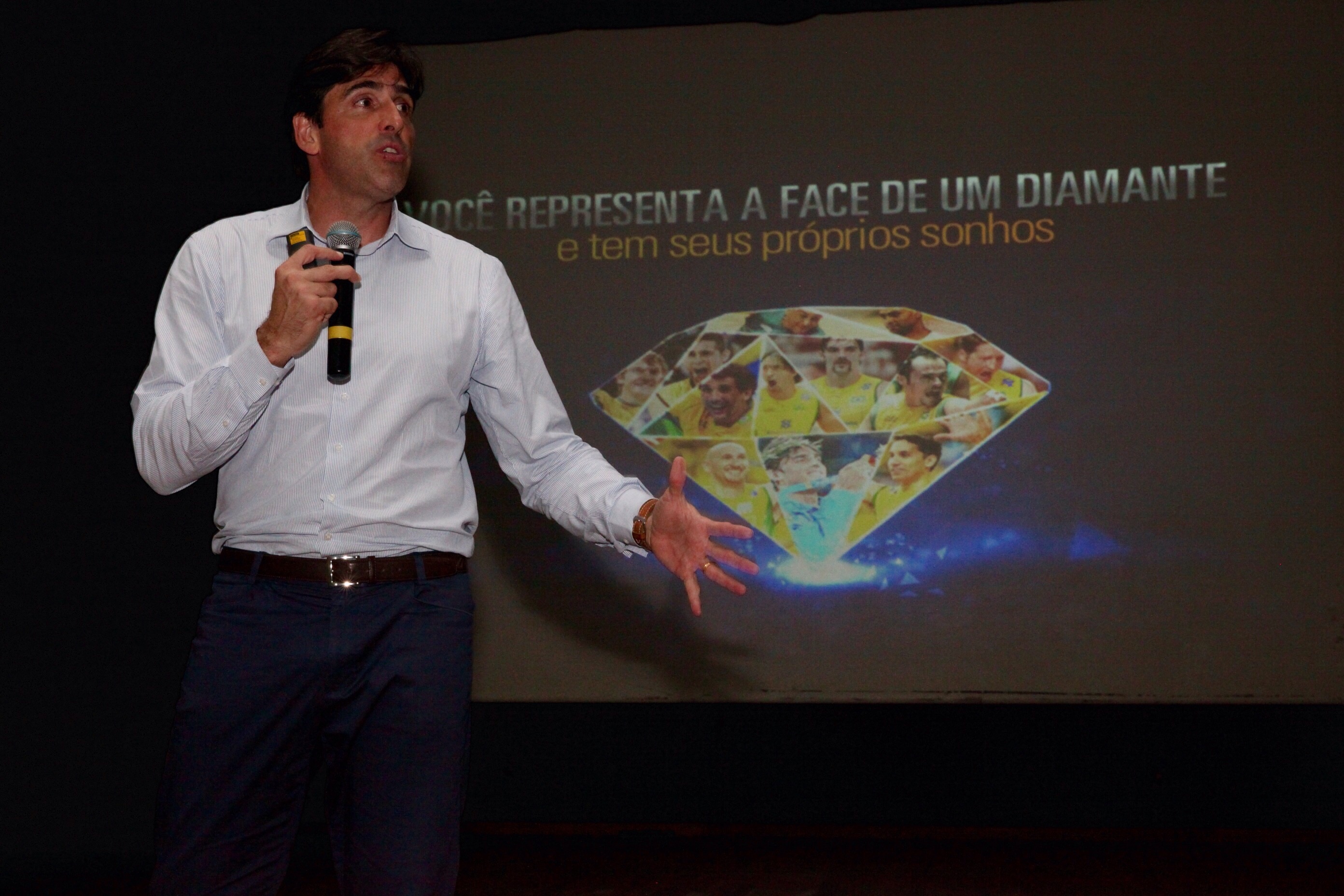 Palestra Giovane Gávio. Foto: Fábio Queiroz / Agência AL