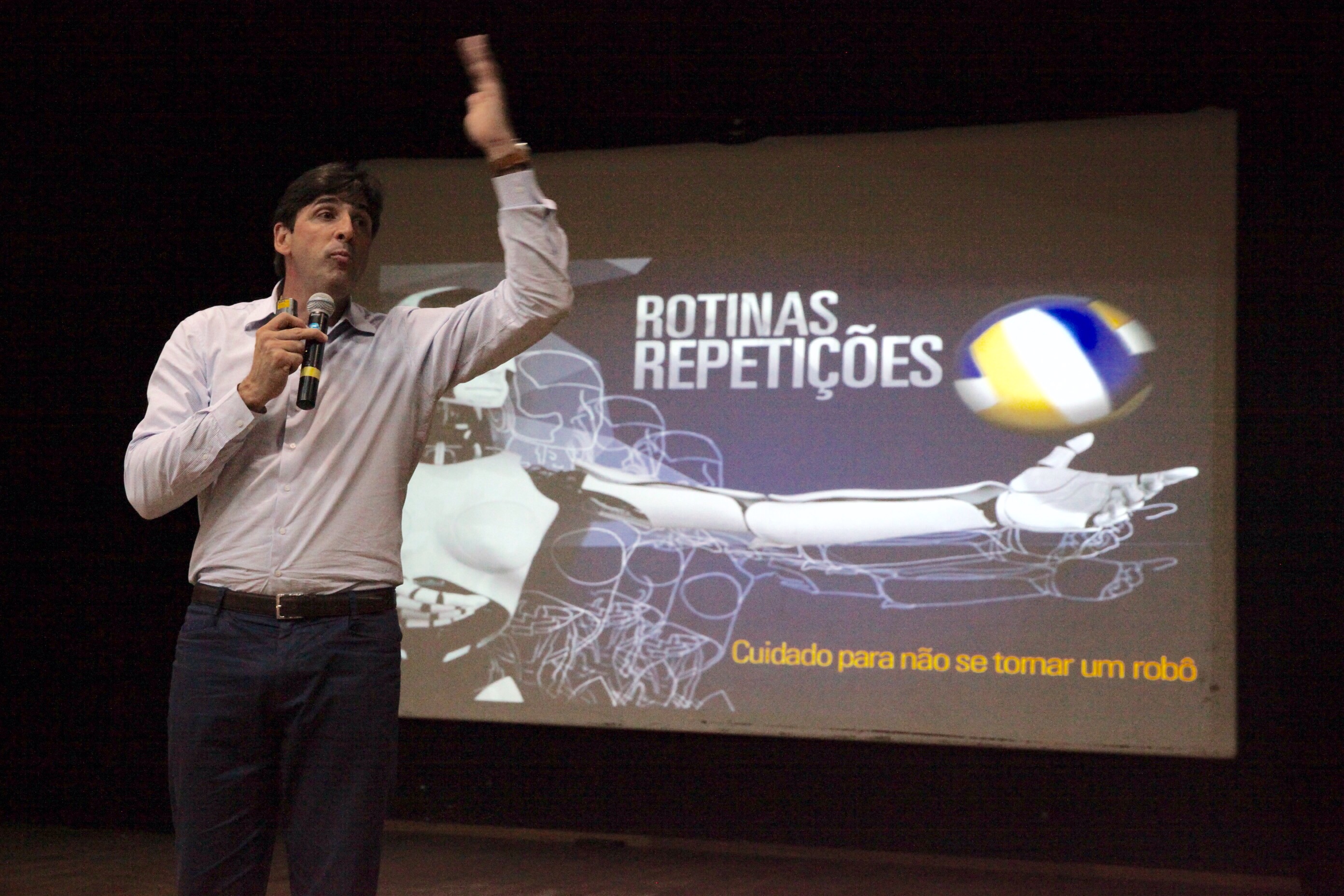 Palestra Giovane Gávio. Foto: Fábio Queiroz / Agência AL