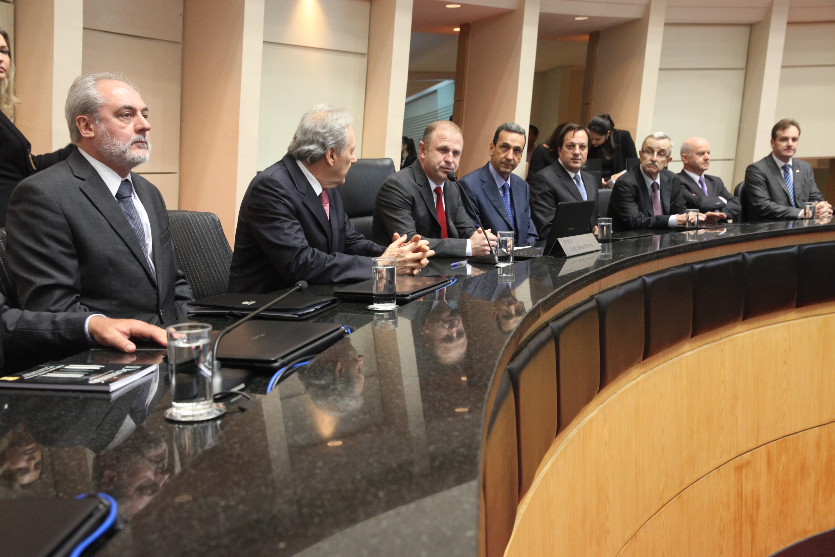 Presidente do STF, Ministro Ricardo Lewandowski, recebe Comenda do Legislativo Catarinense das mãos do Presidente da Alesc, Deputado Gelson Merisio. Foto: Fábio Queiroz / Agência AL