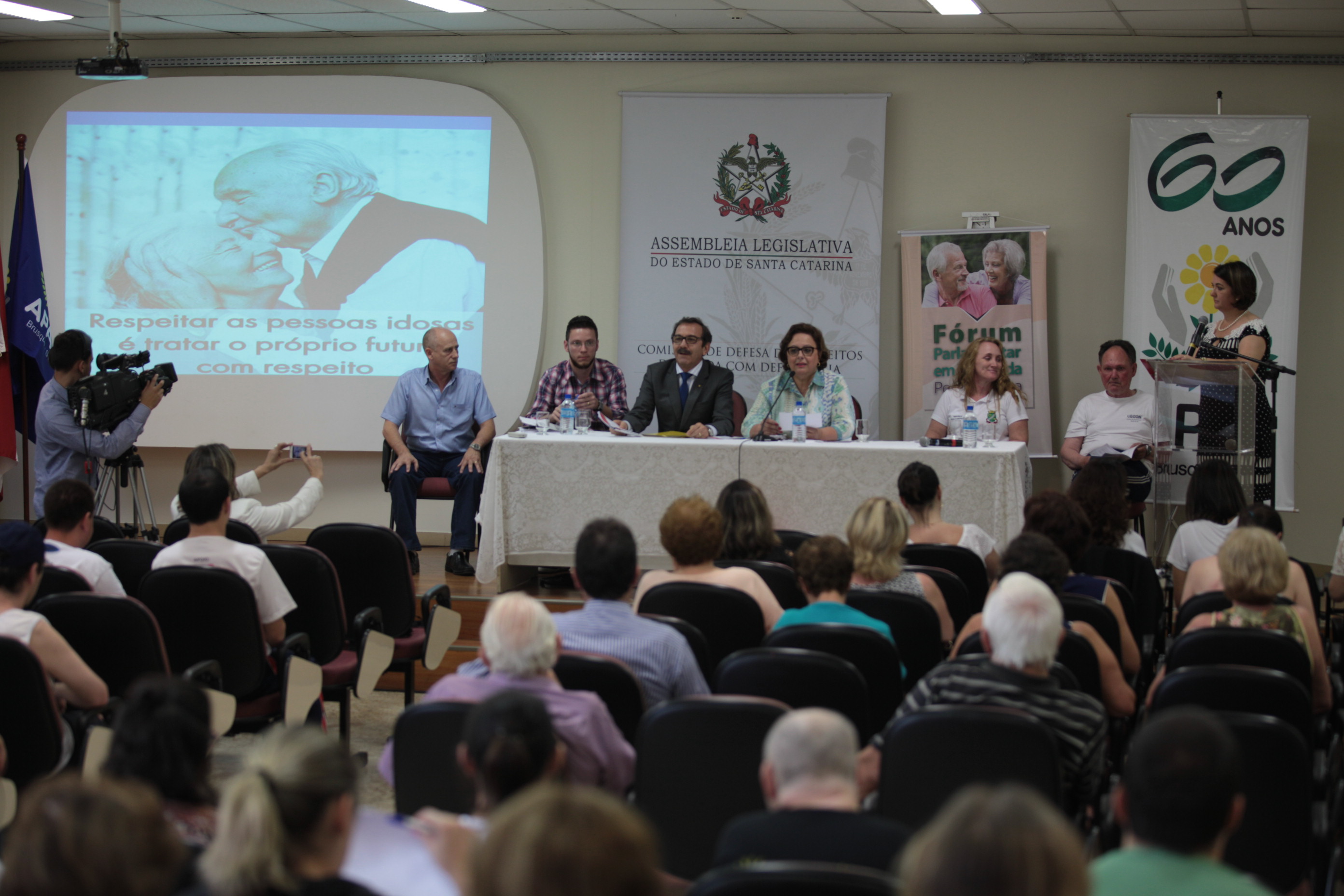 Fórum Parlamentar em Defesa da Pessoa Idosa
