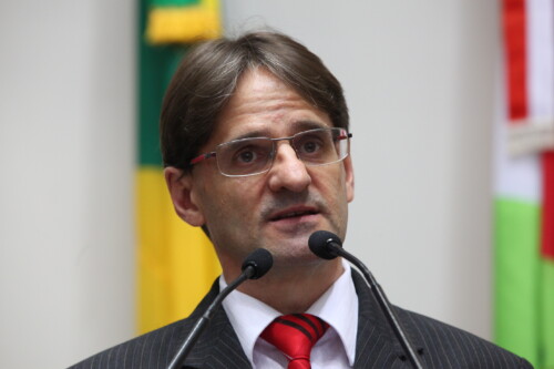 Saretta pede adequação do ICMS à nova resolução do Programa Nacional da Alimentação Escolar