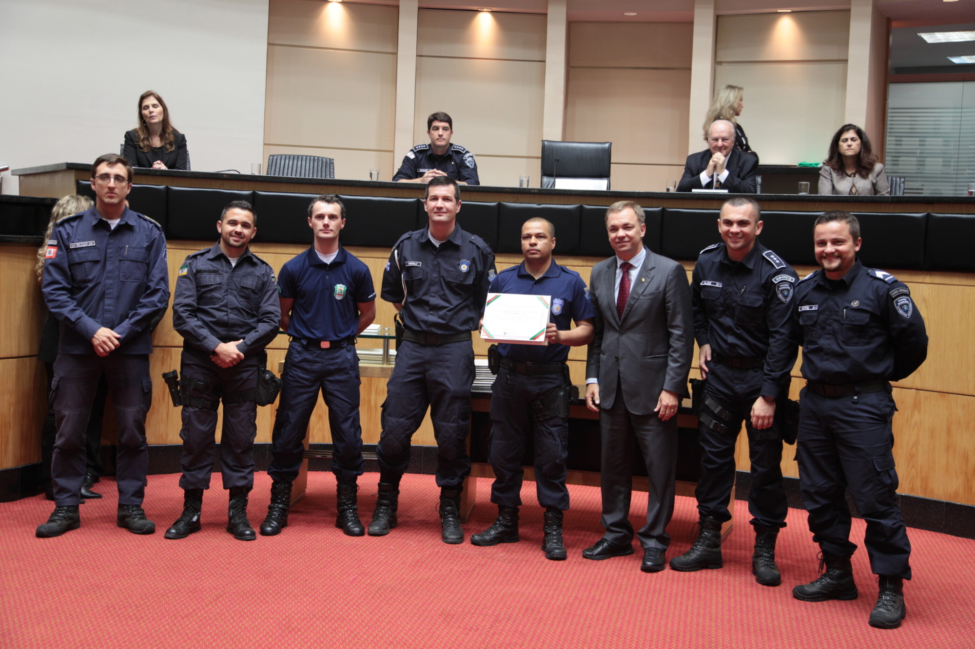 Parlamento presta homenagem a iniciativa da Guarda Municipal de Florianópolis