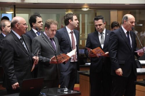 Deputados repercutem aprovação do projeto sobre as SDRs na CCJ