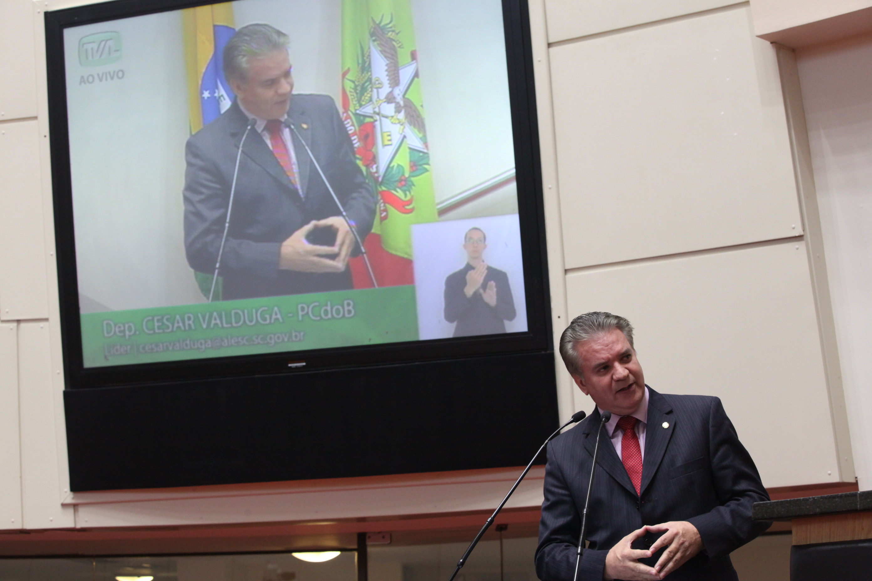 Sessão Ordinária da Assembleia Legislativa do Estado de Santa Catarina. Deputado César Valduga (PCdoB) - Foto: Eduardo Guedes de Oliveira/Agência AL