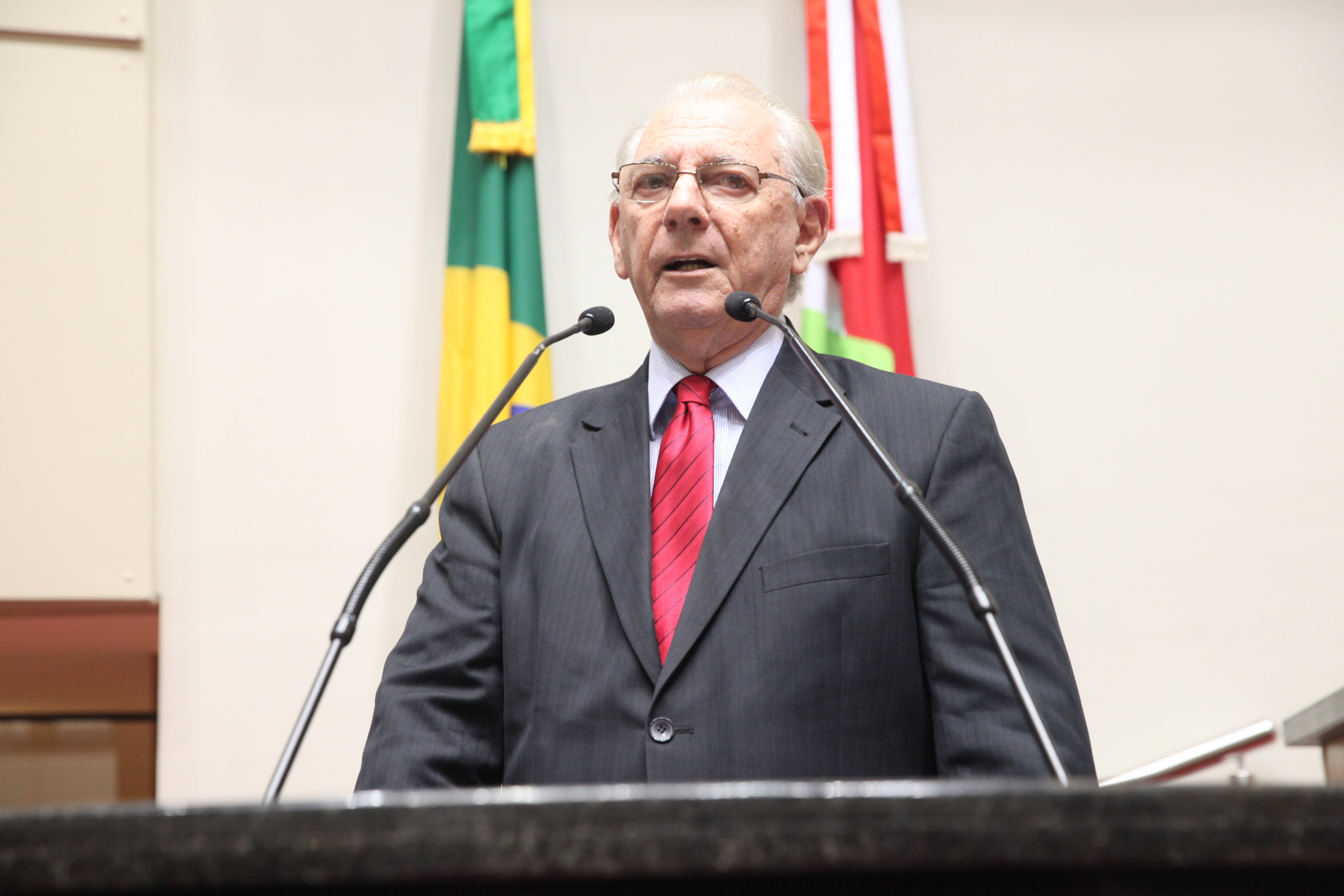 Murillo Capella. Sessão Especial em homenagem póstuma ao médico Dr. Ernesto Francisco Damerau. Foto: Fábio Queiroz / Agência AL