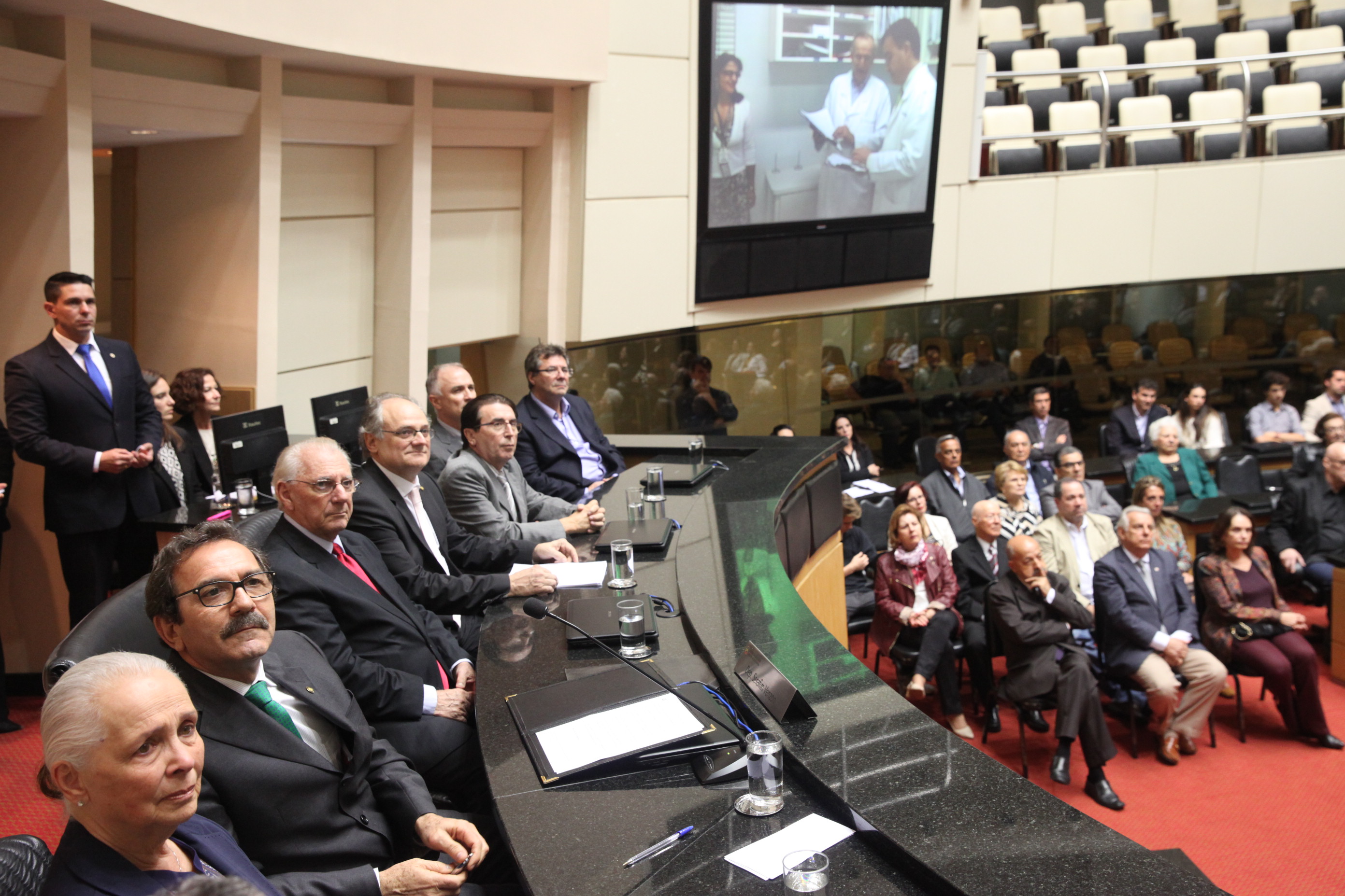 Sessão Especial em homenagem póstuma ao médico Dr. Ernesto Francisco Damerau. Foto: Fábio Queiroz / Agência AL